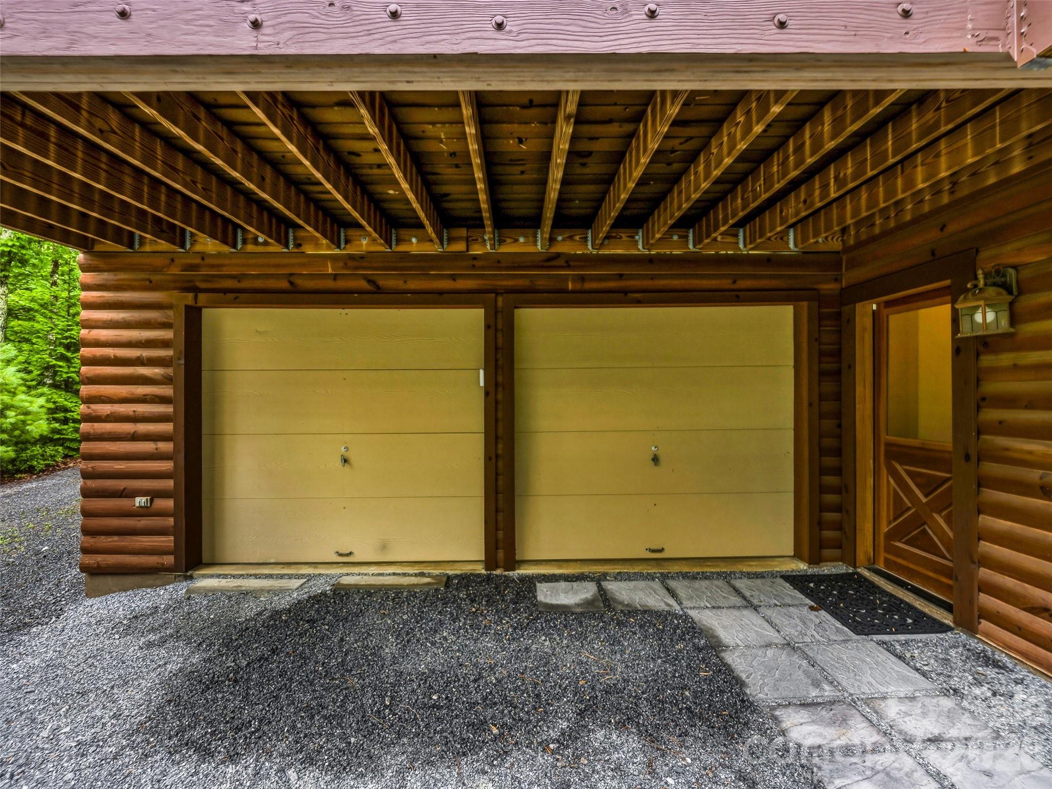280 Laurel Creek