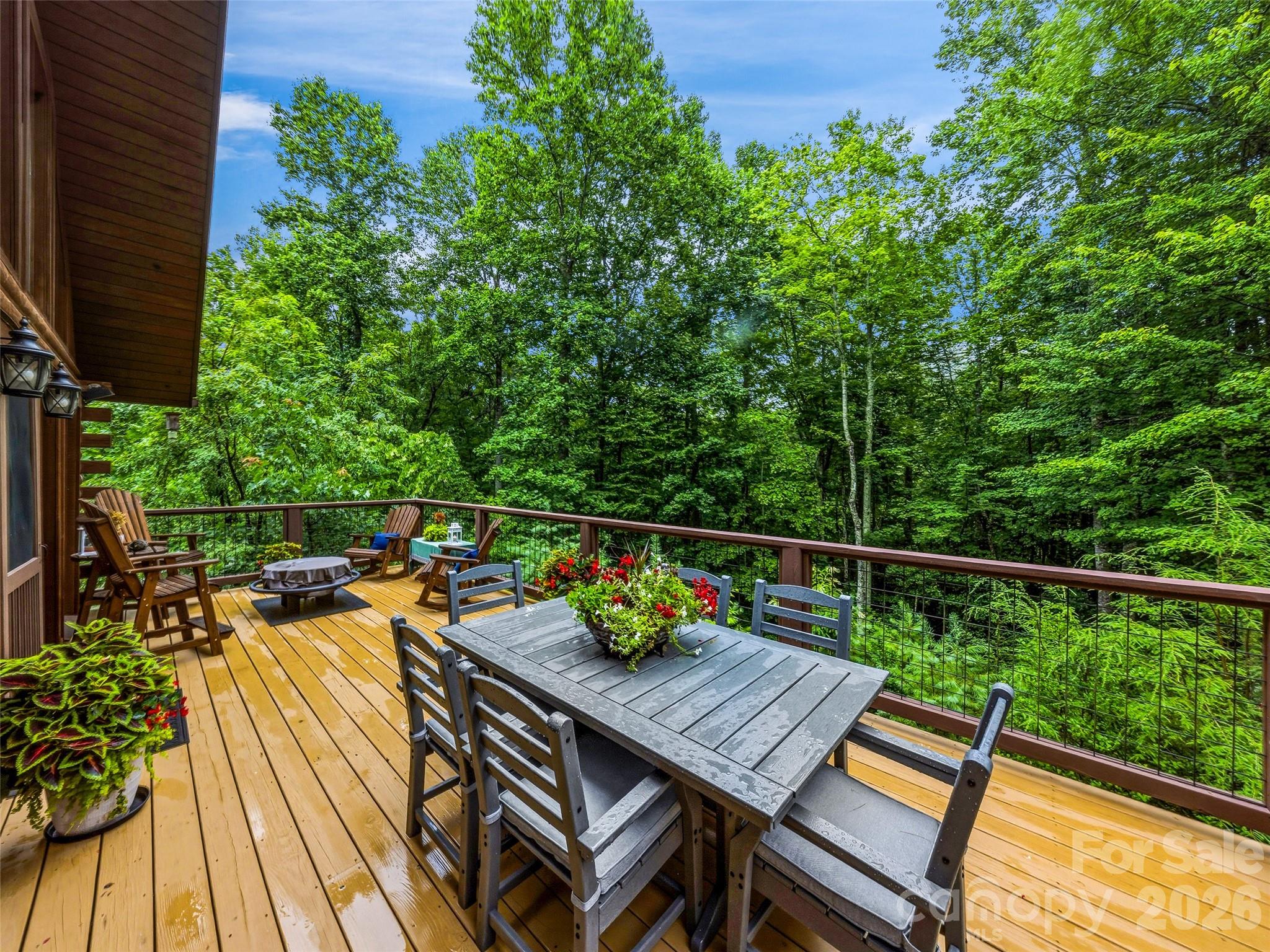 280 Laurel Creek