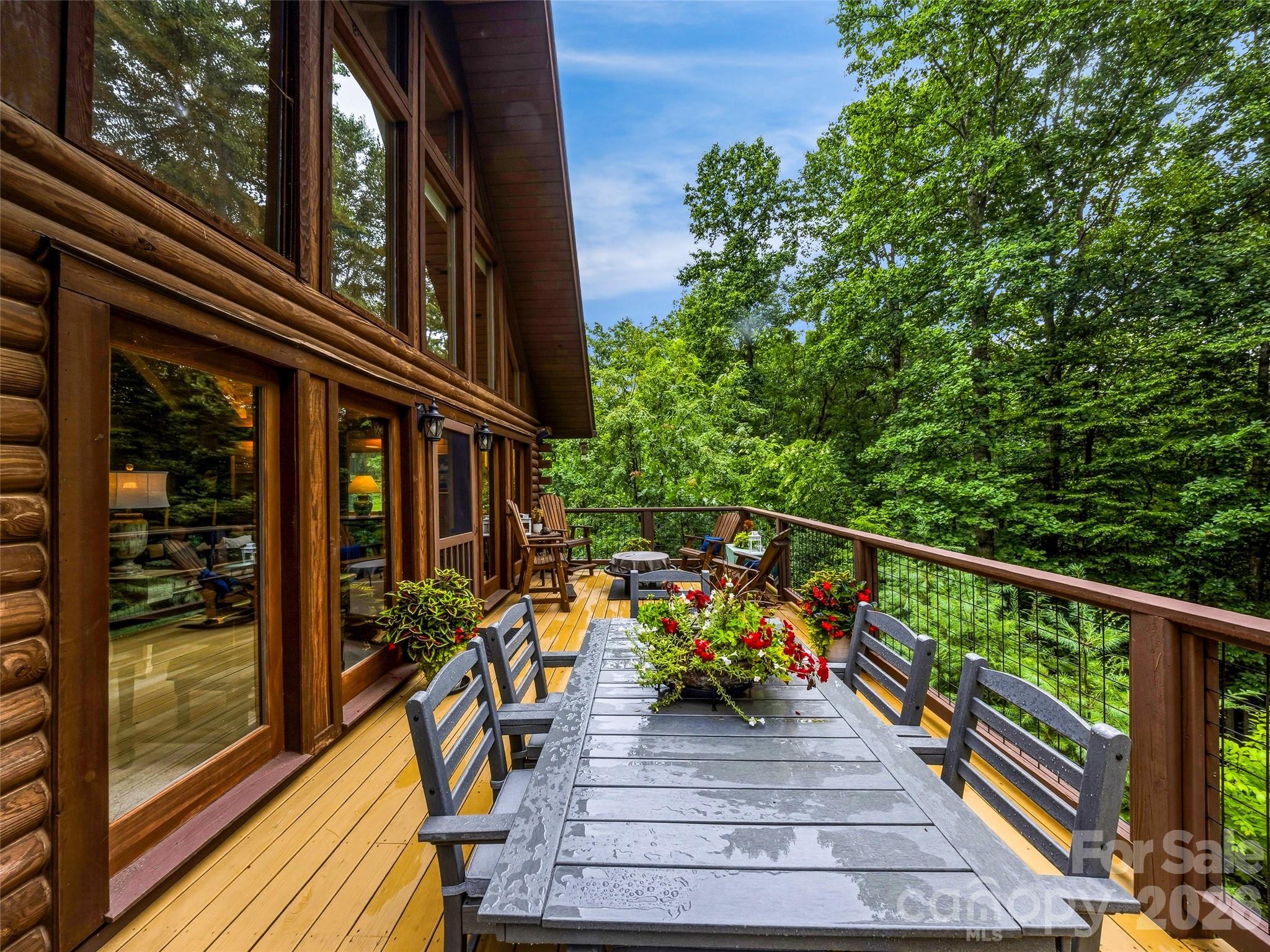 280 Laurel Creek