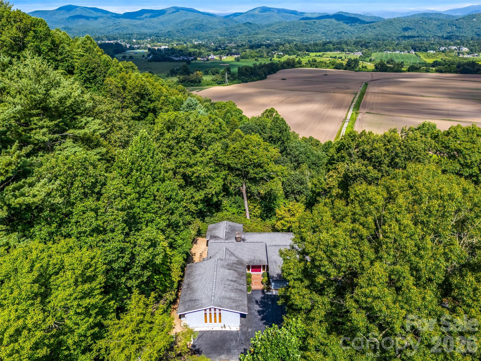 252 Middlemount Road