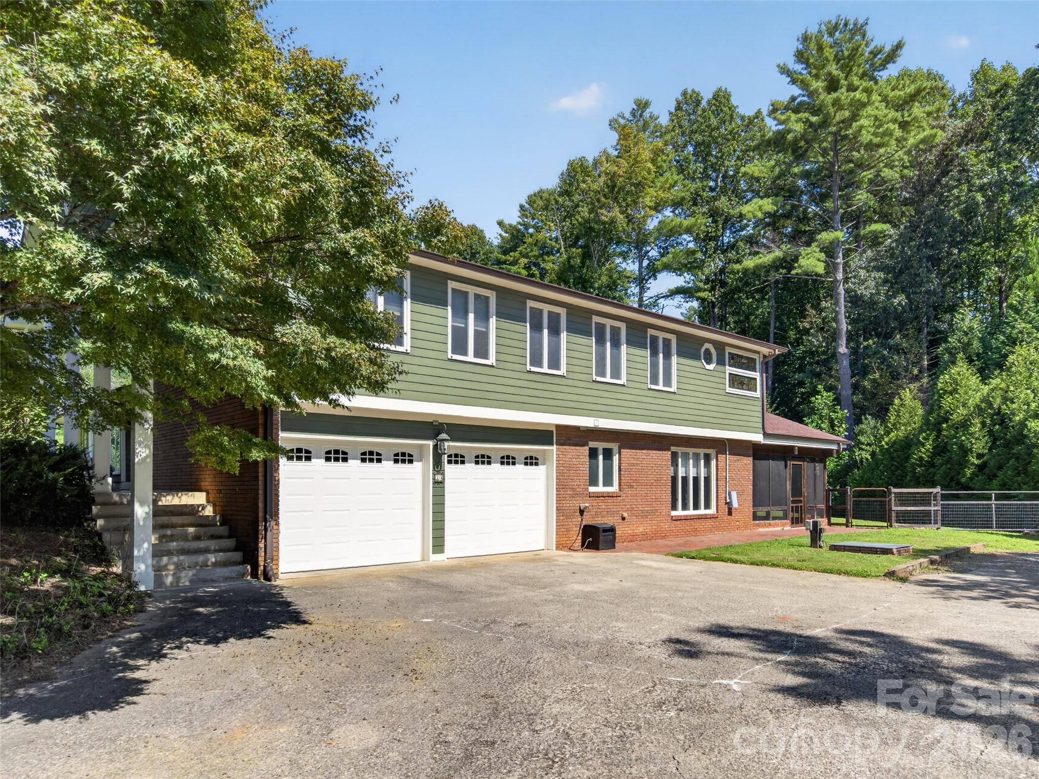 73 Redwood Street