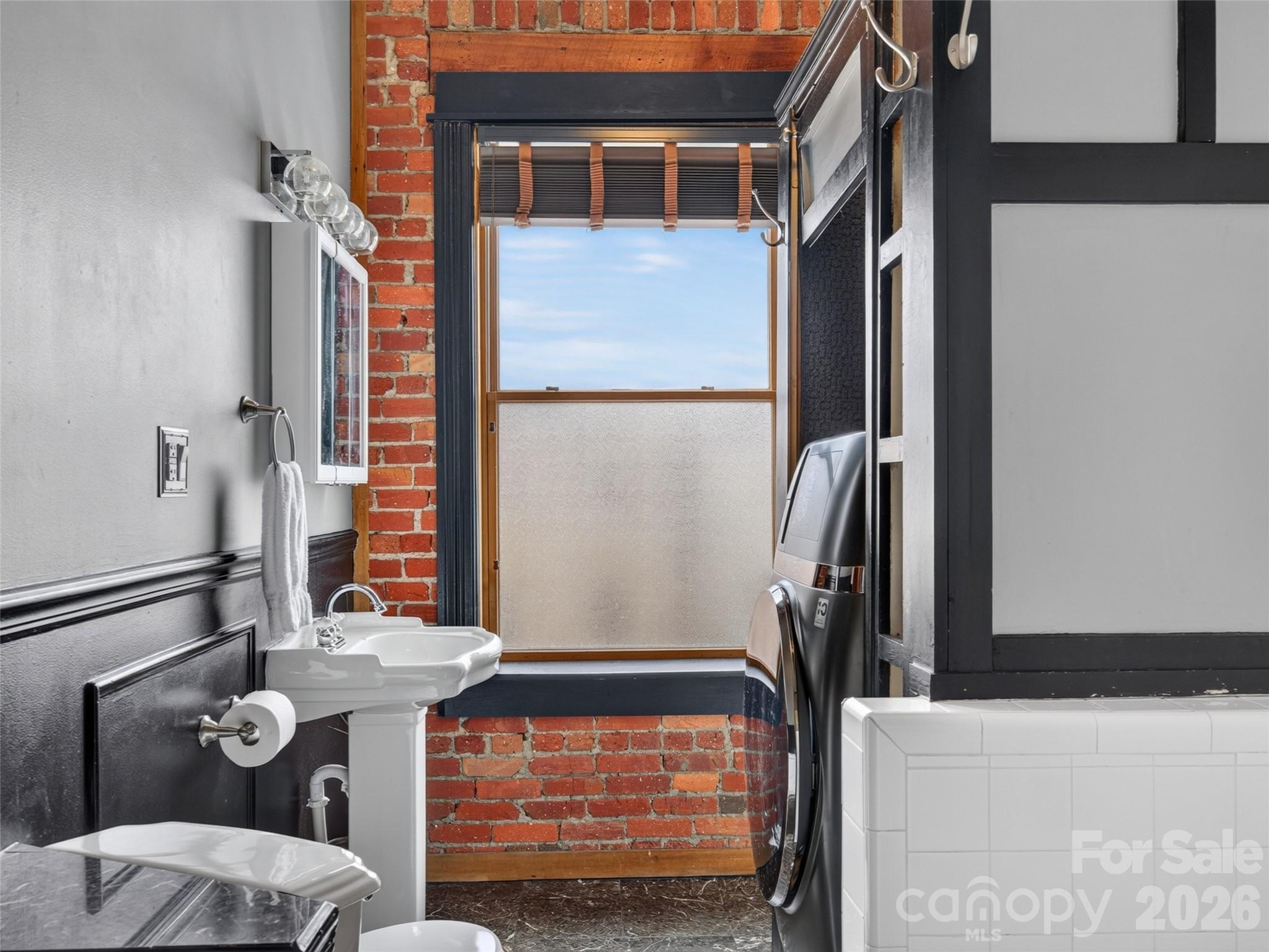 28 W Main Street Unit: 5 and 6