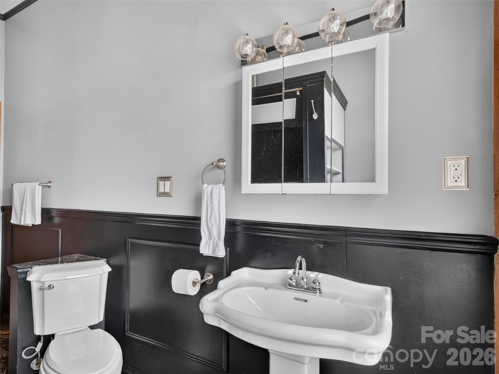 28 W Main Street Unit: 5 and 6