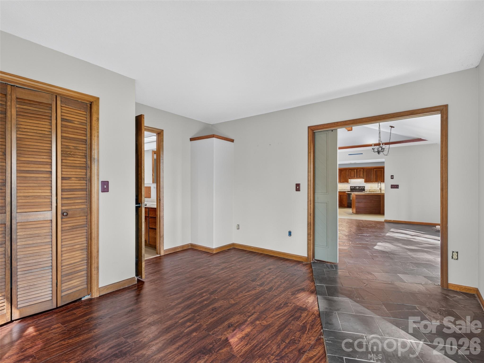 172 Clock Crest Drive