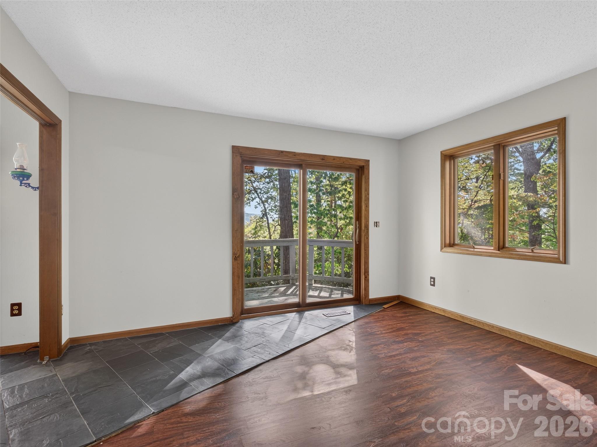 172 Clock Crest Drive