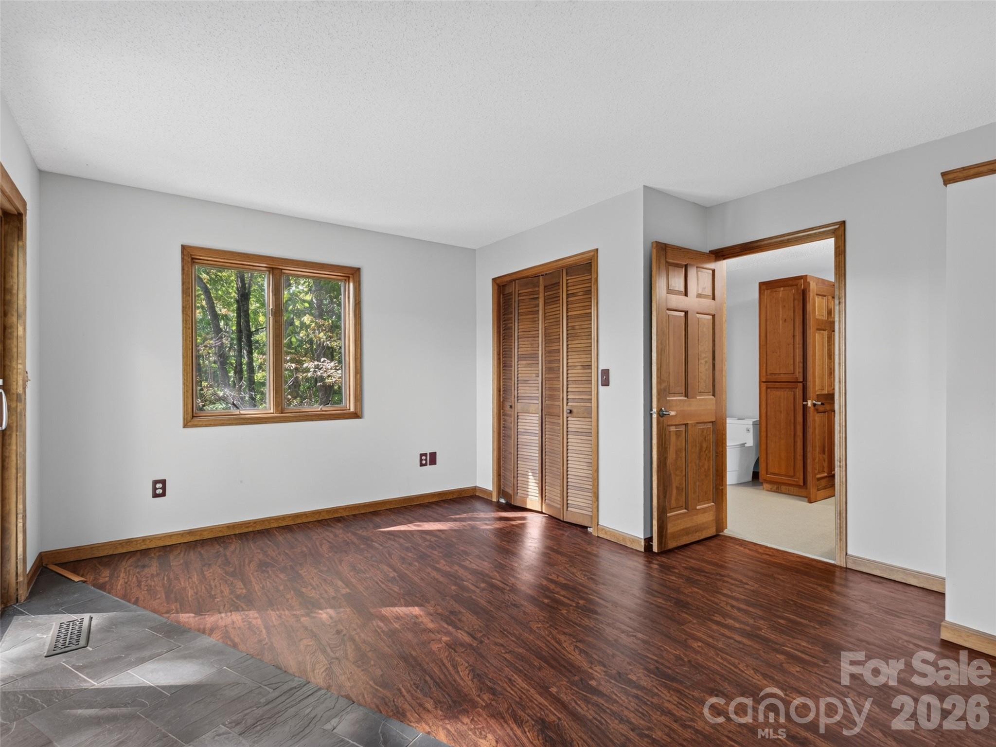 172 Clock Crest Drive
