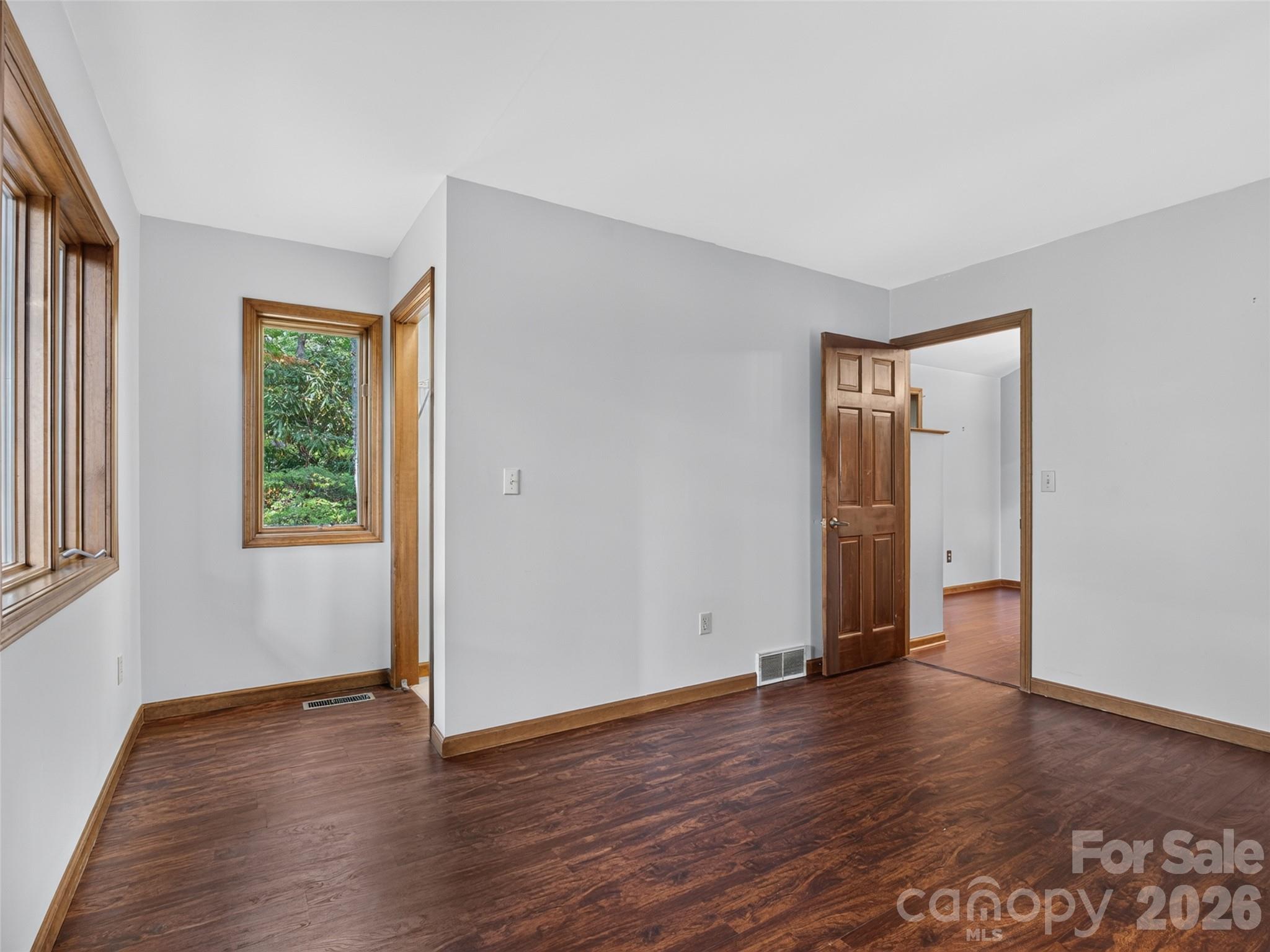 172 Clock Crest Drive