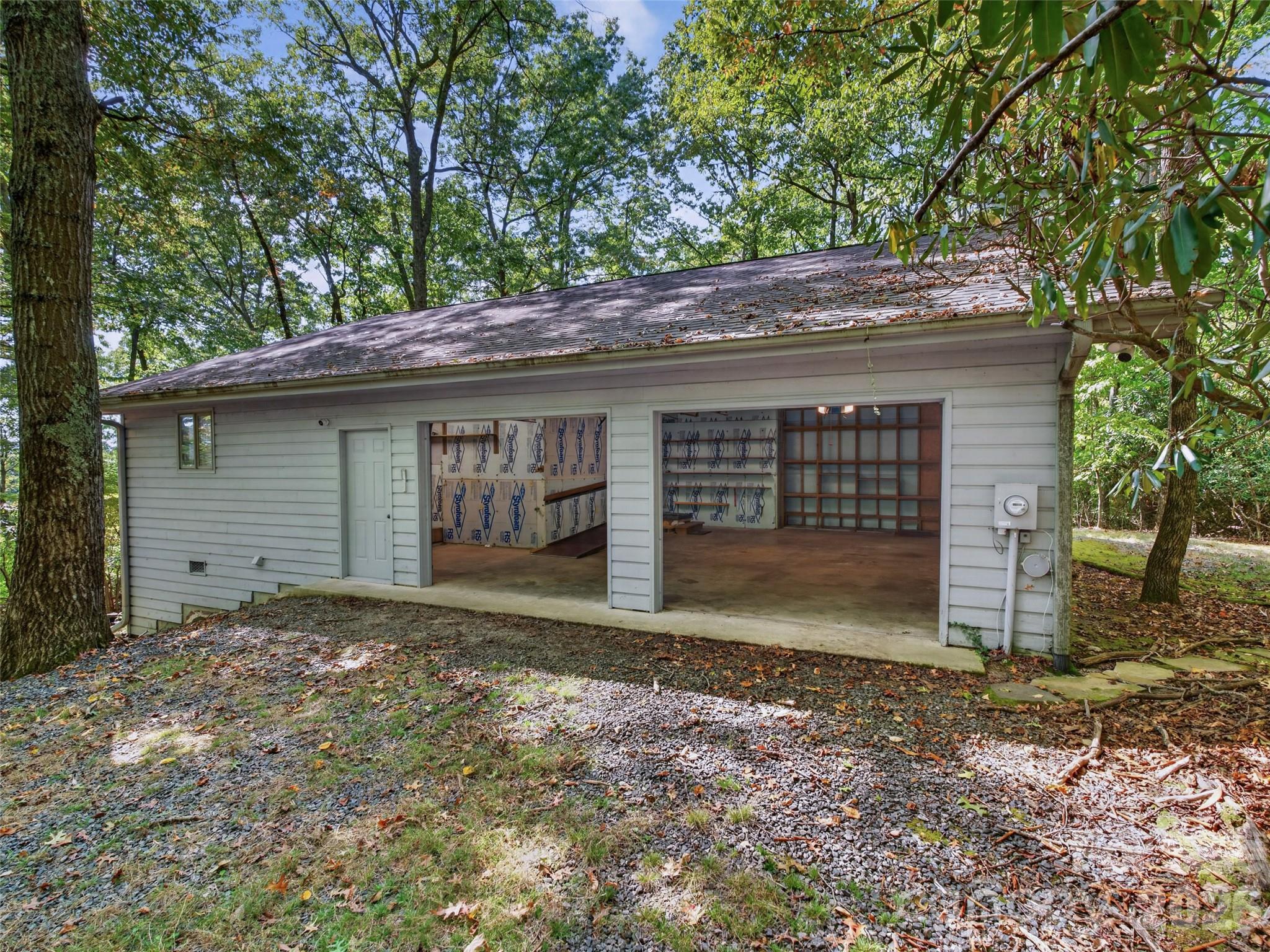 172 Clock Crest Drive