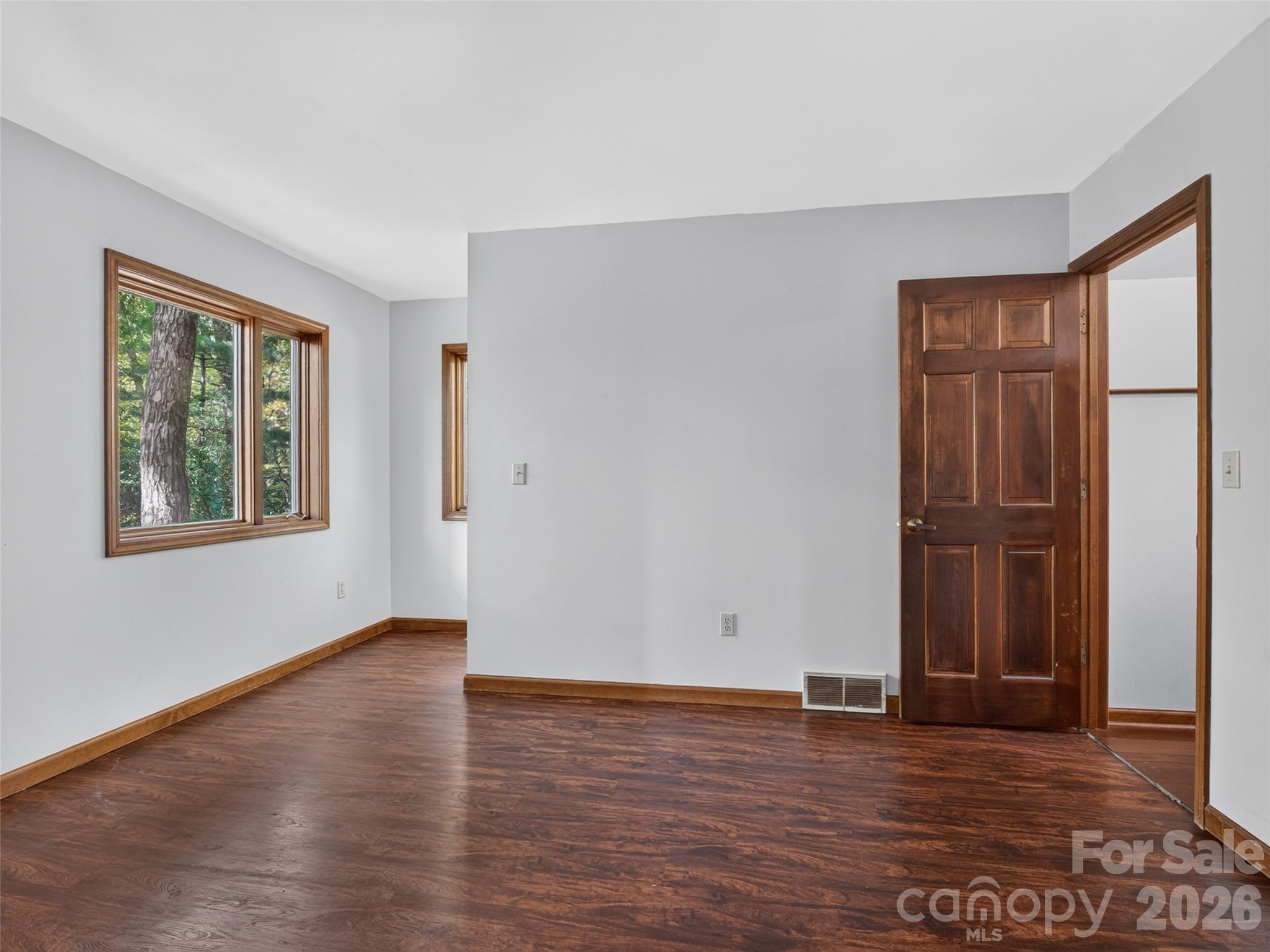172 Clock Crest Drive