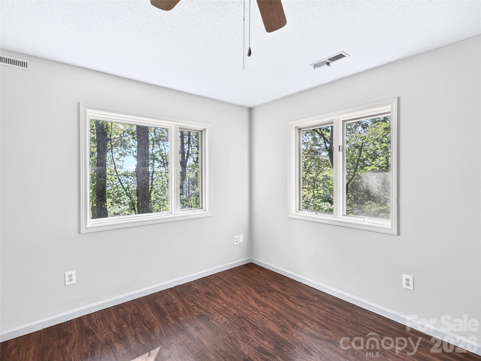 172 Clock Crest Drive