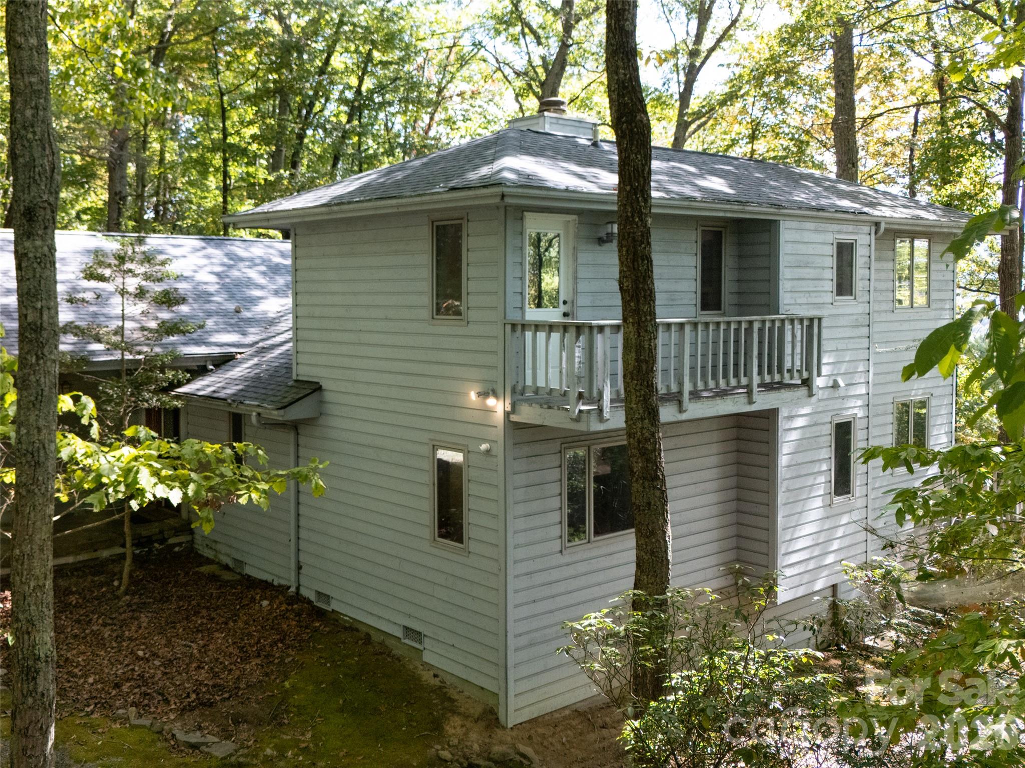 172 Clock Crest Drive