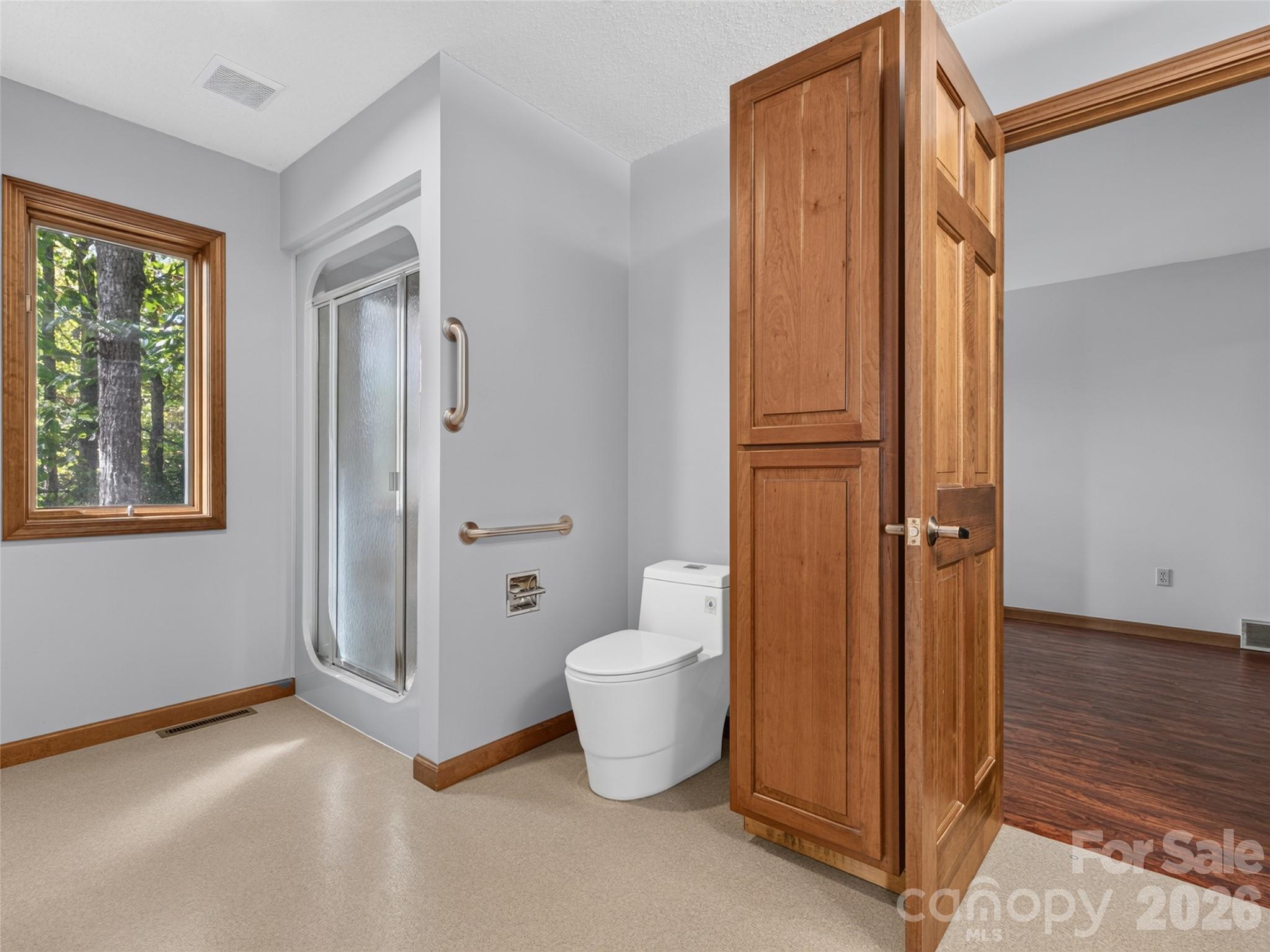 172 Clock Crest Drive