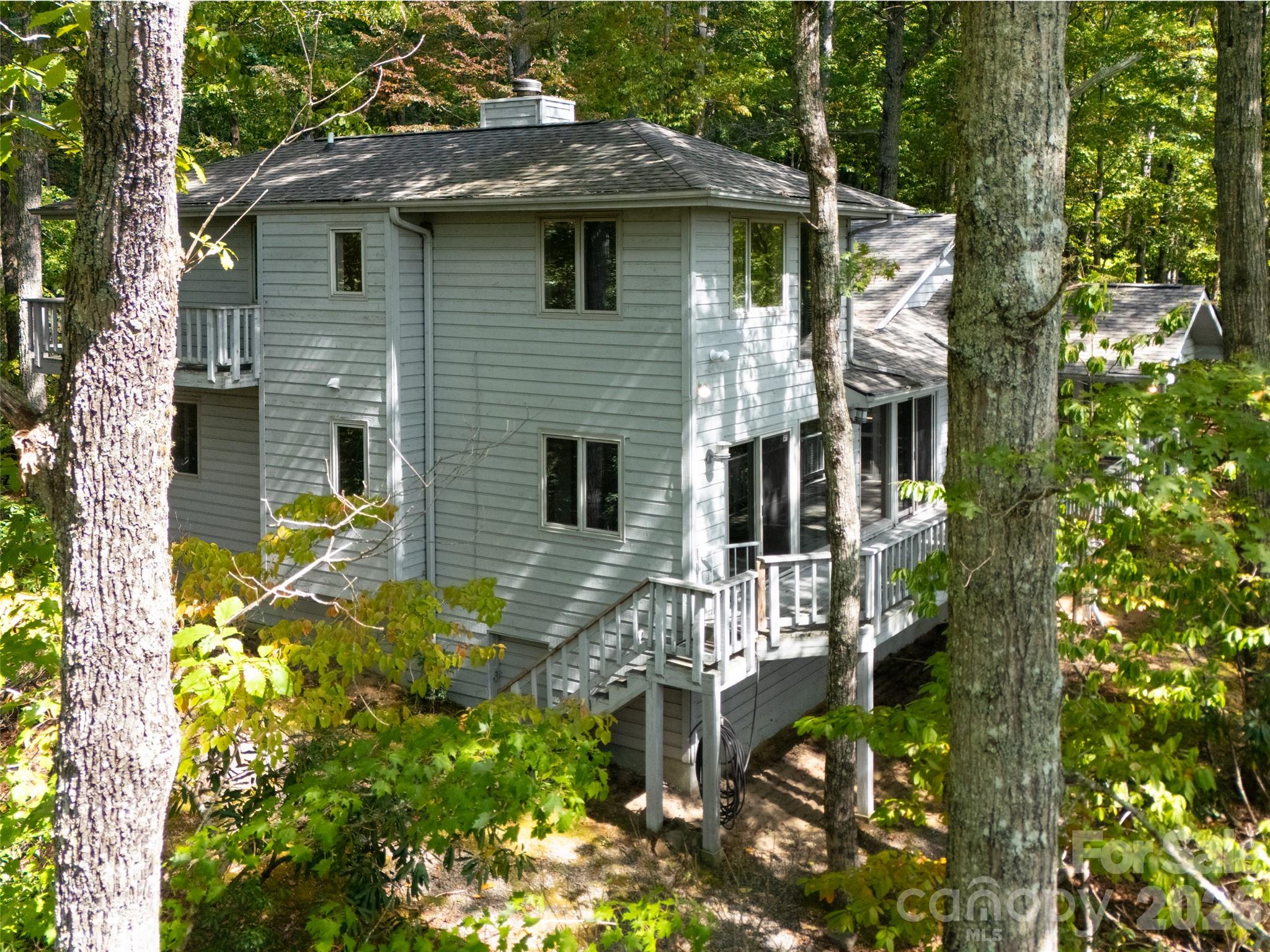 172 Clock Crest Drive