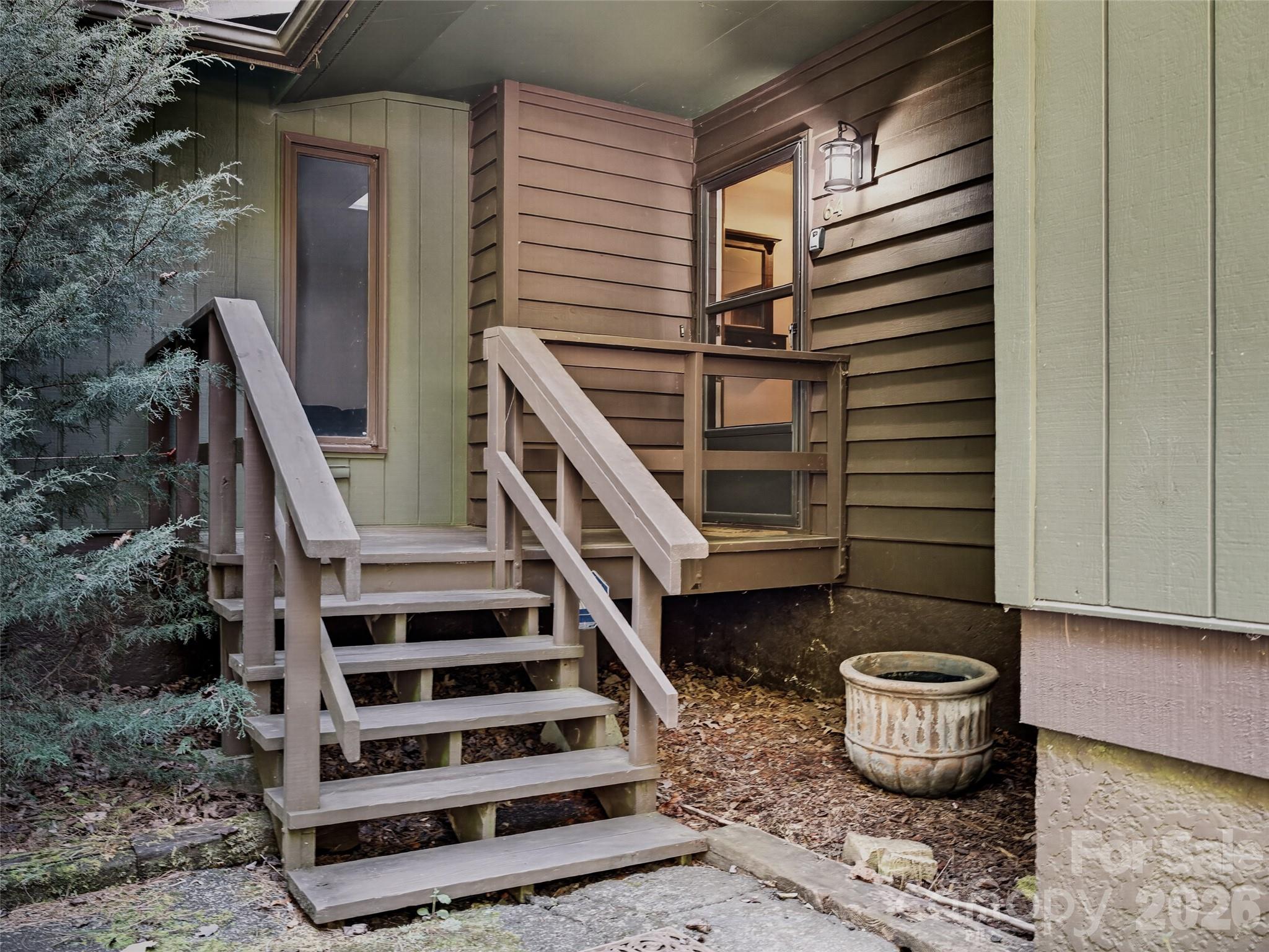 64 Surrey Lane