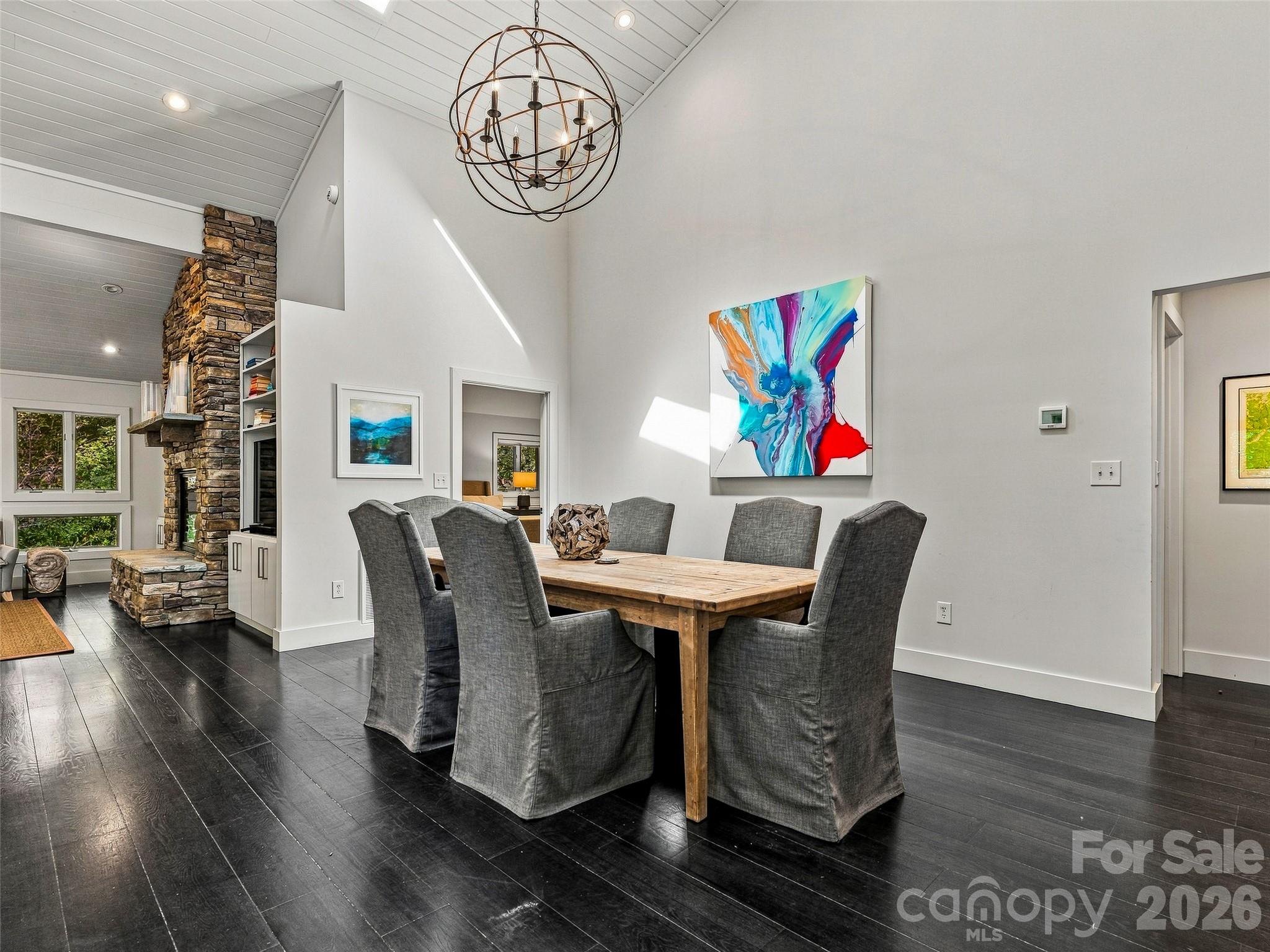 375 Robin Hood Road