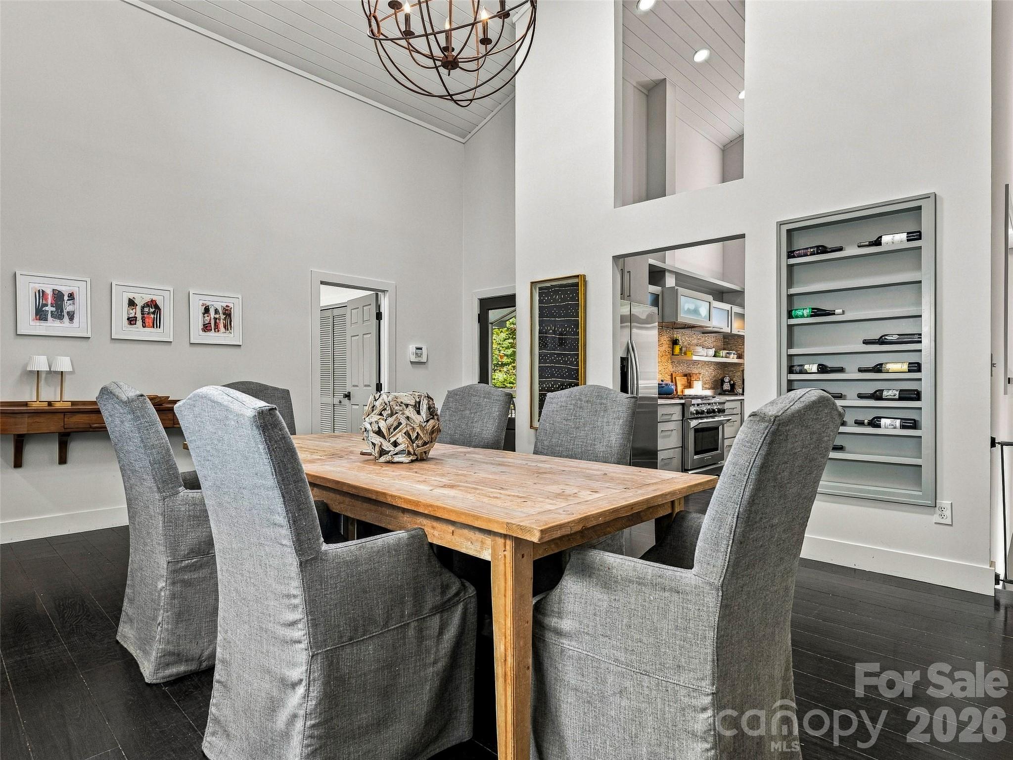 375 Robin Hood Road