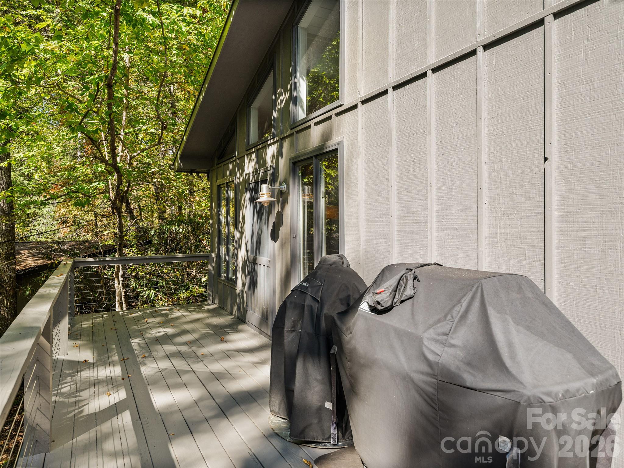 375 Robin Hood Road