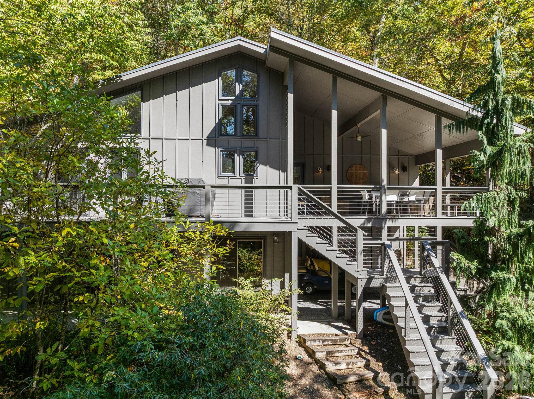 375 Robin Hood Road