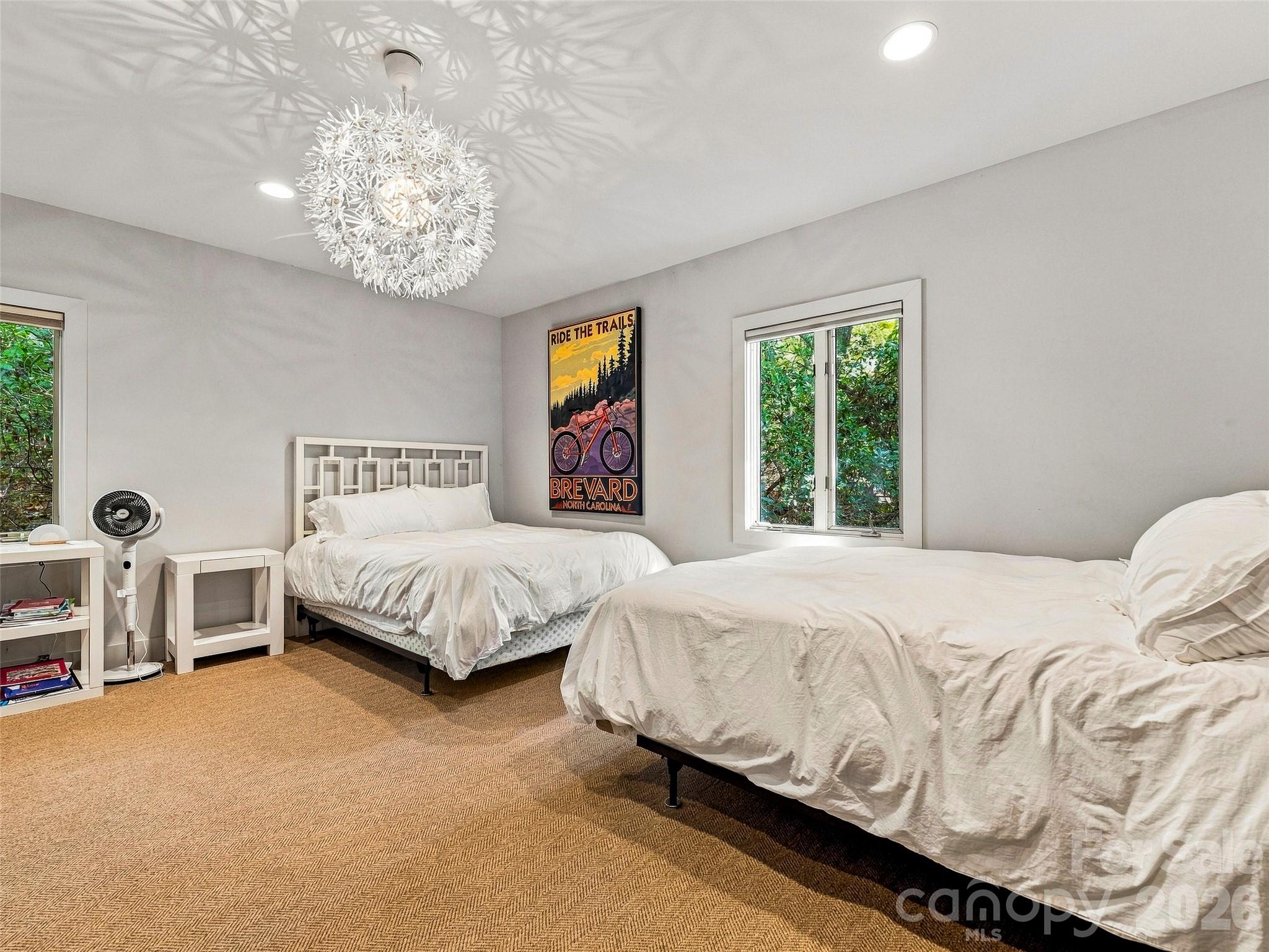 375 Robin Hood Road