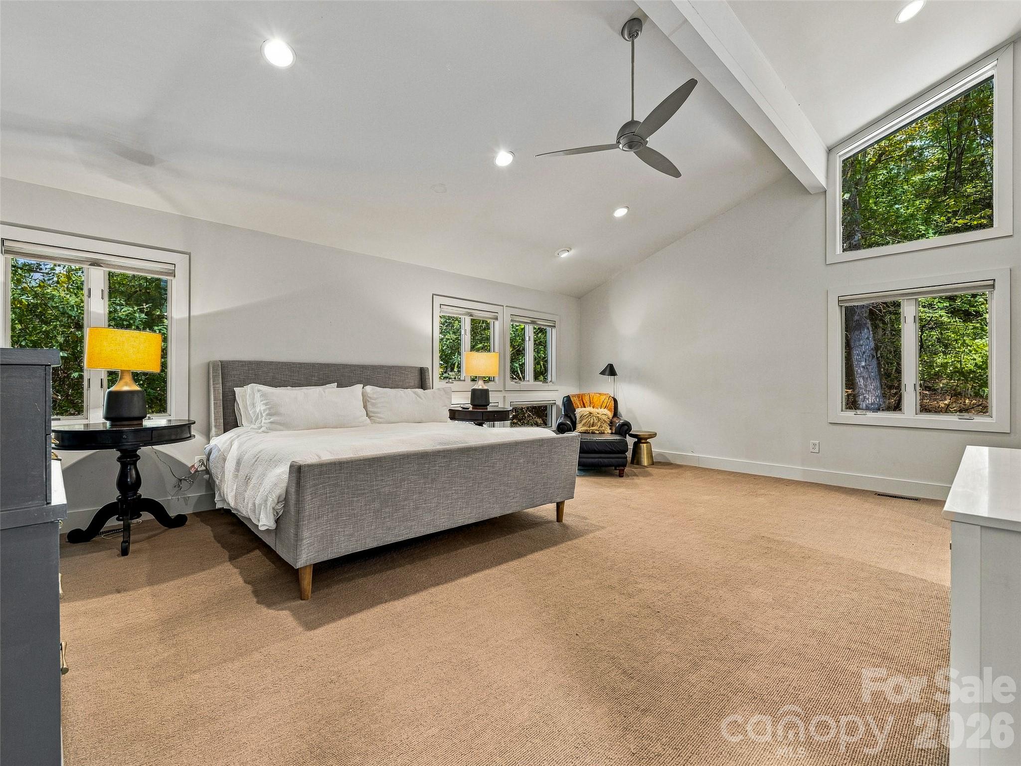 375 Robin Hood Road