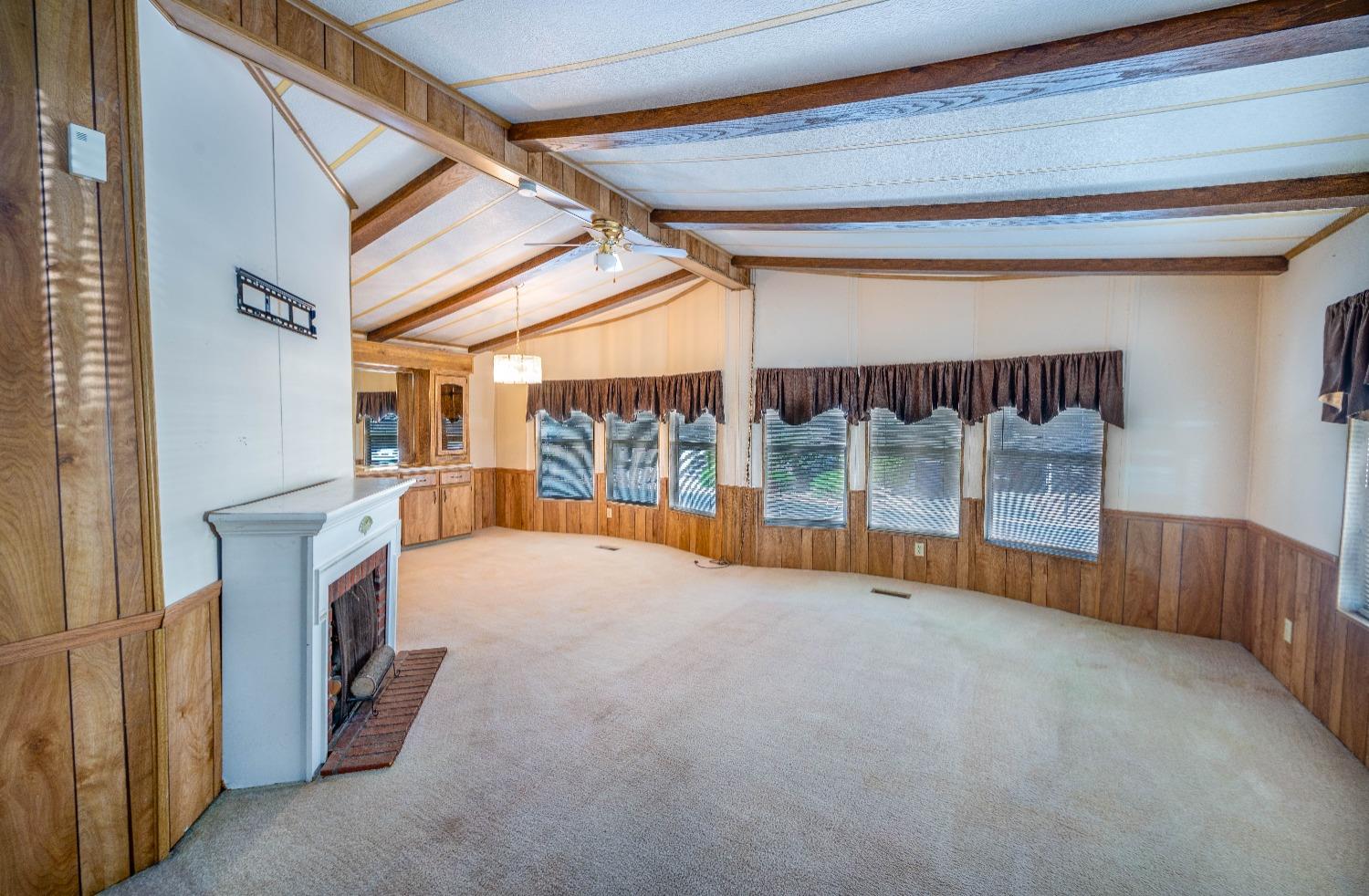 12 Schooner Lane