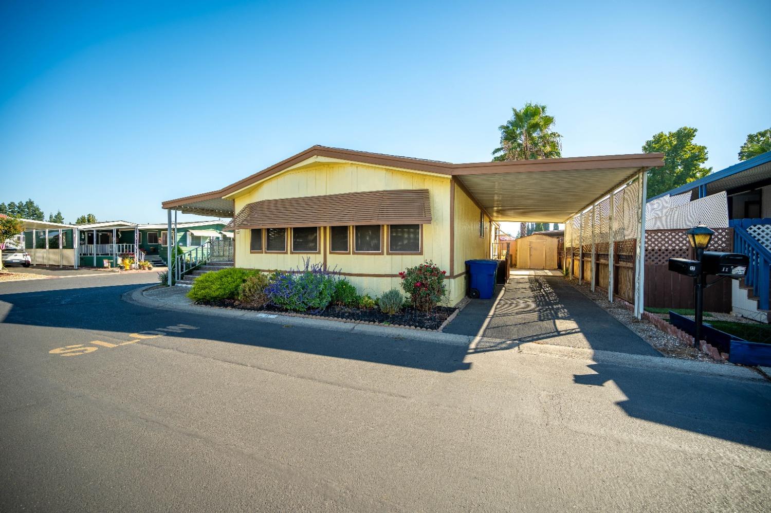 12 Schooner Lane