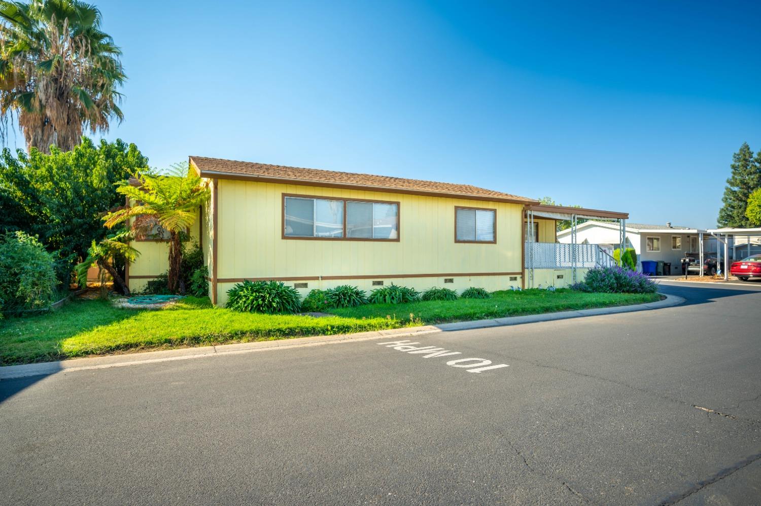 12 Schooner Lane