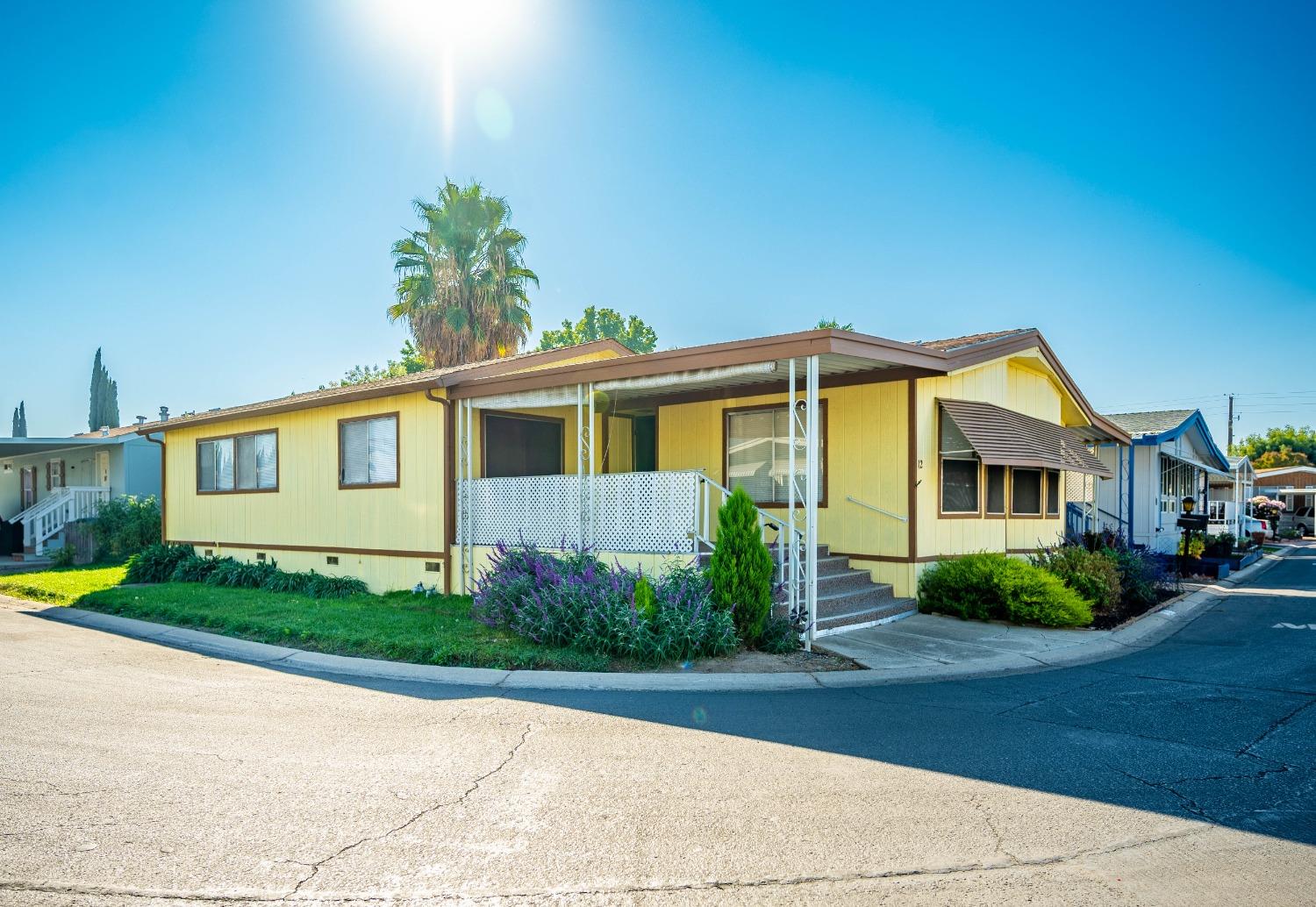 12 Schooner Lane