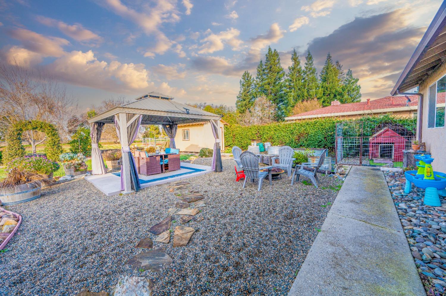 13101 Bentley Street