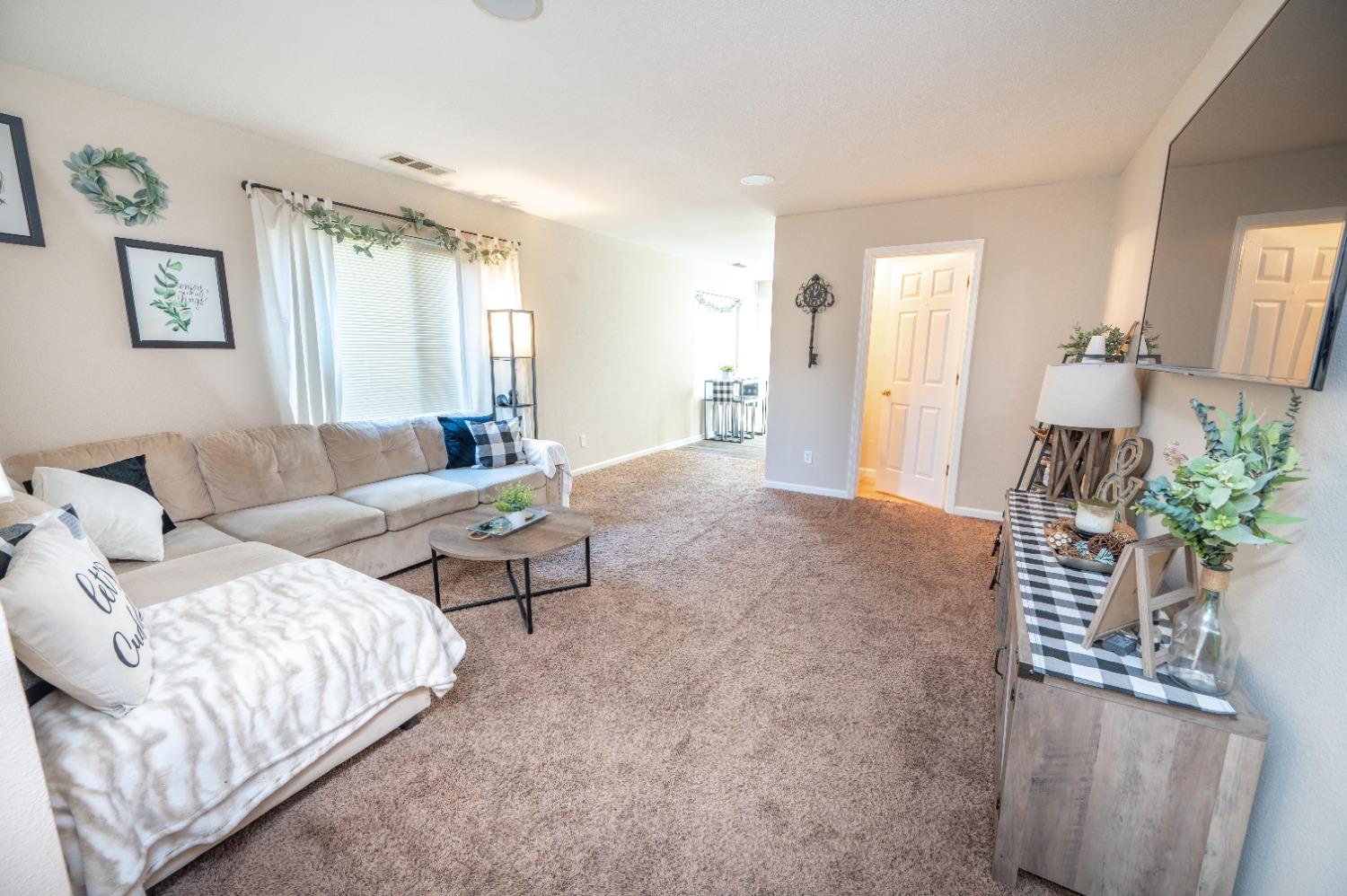 1714 Zona Bella Lane