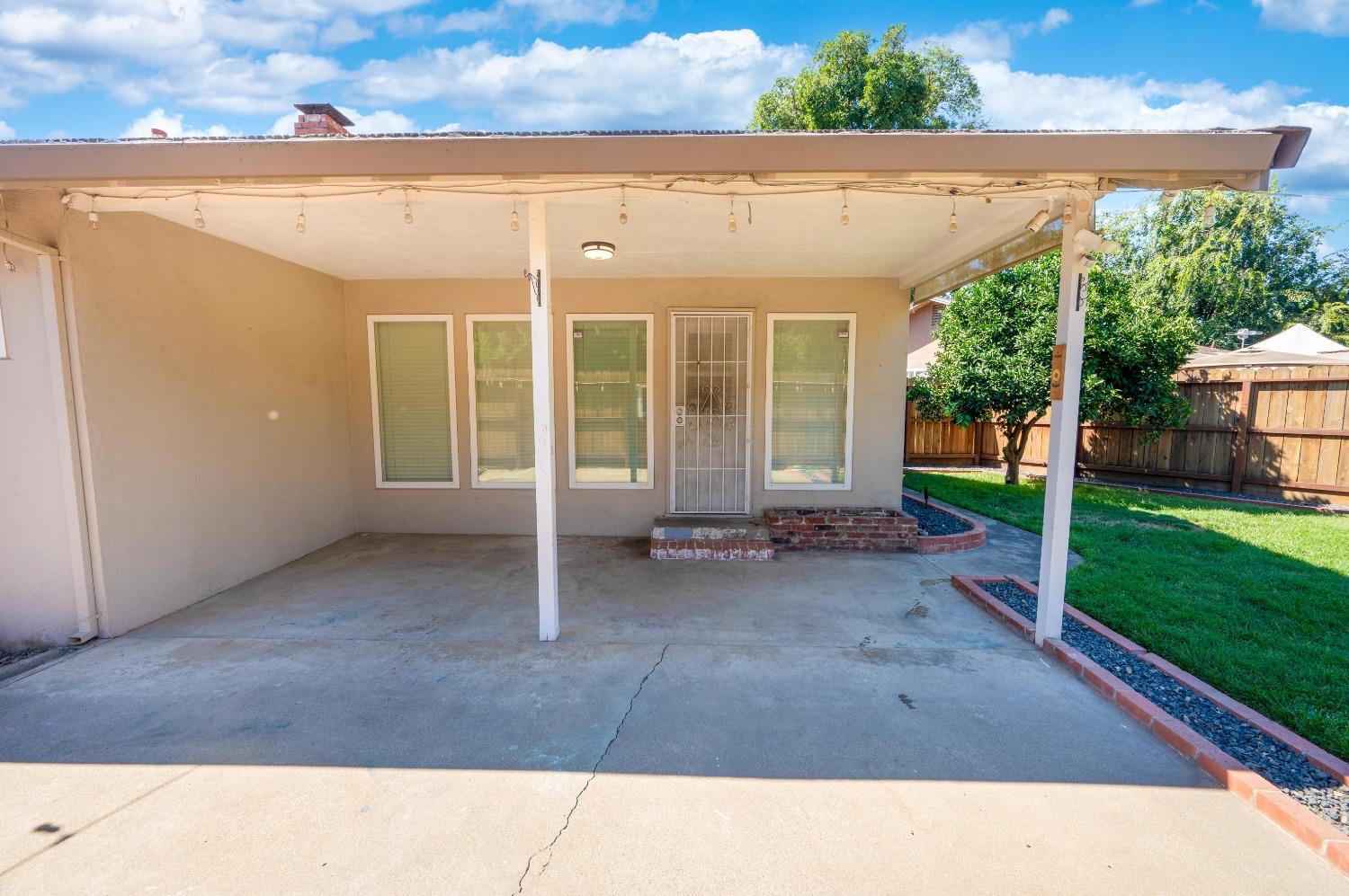 1629 Oakwood