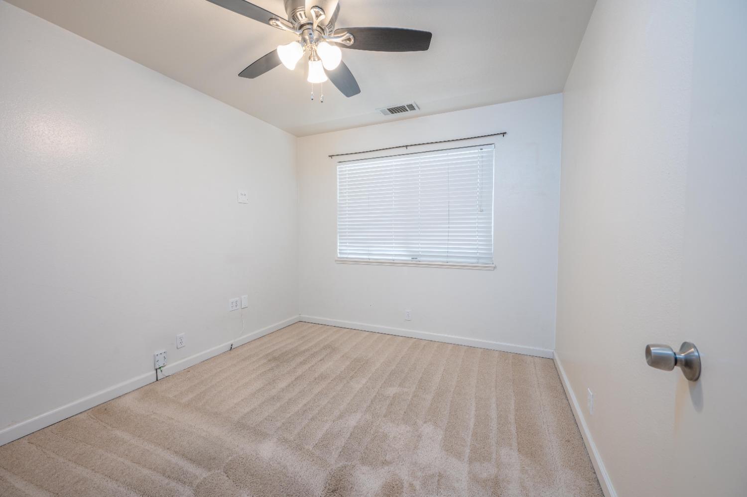 1629 Oakwood