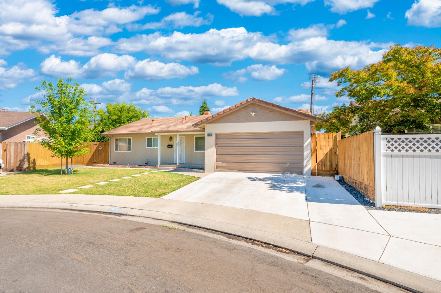 1629 Oakwood