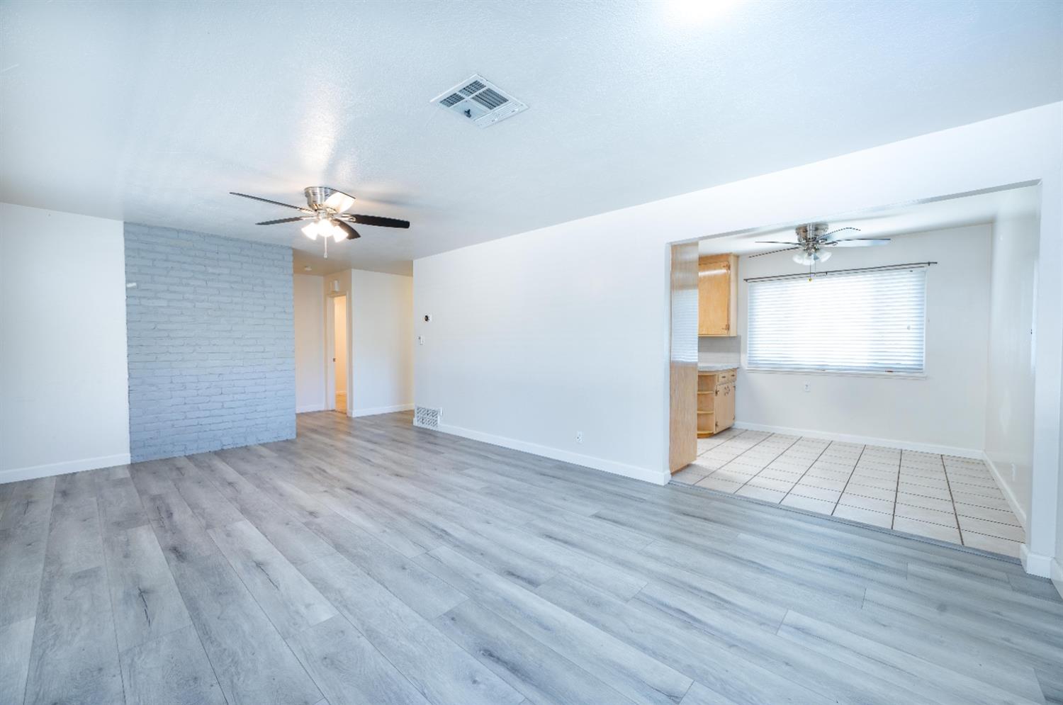 1629 Oakwood