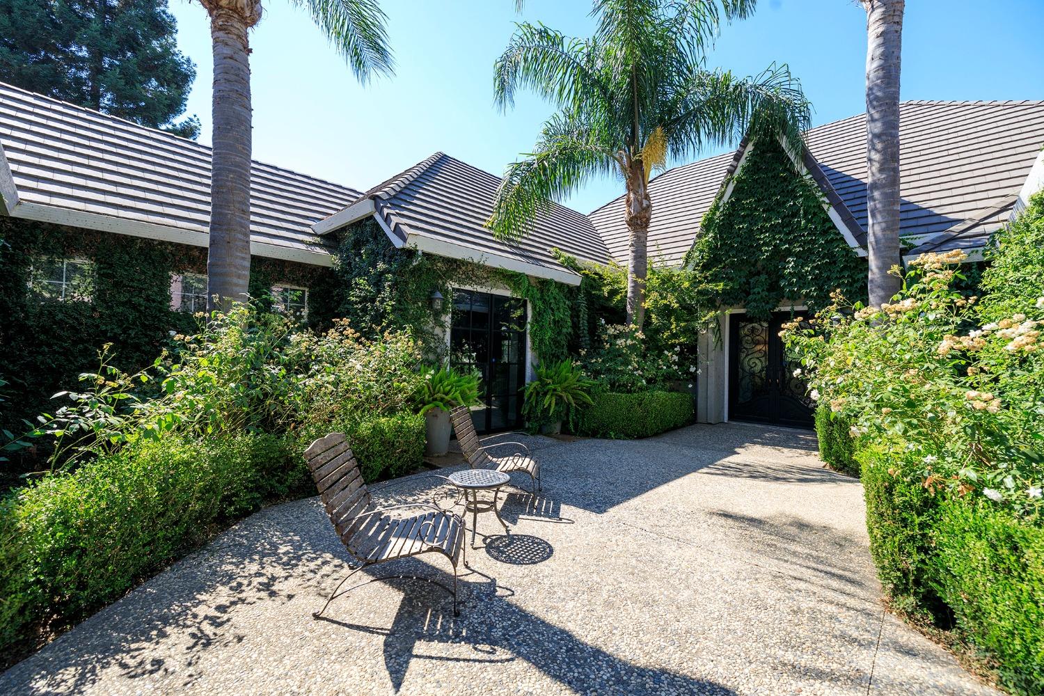 10417 Saint Andrews Court
