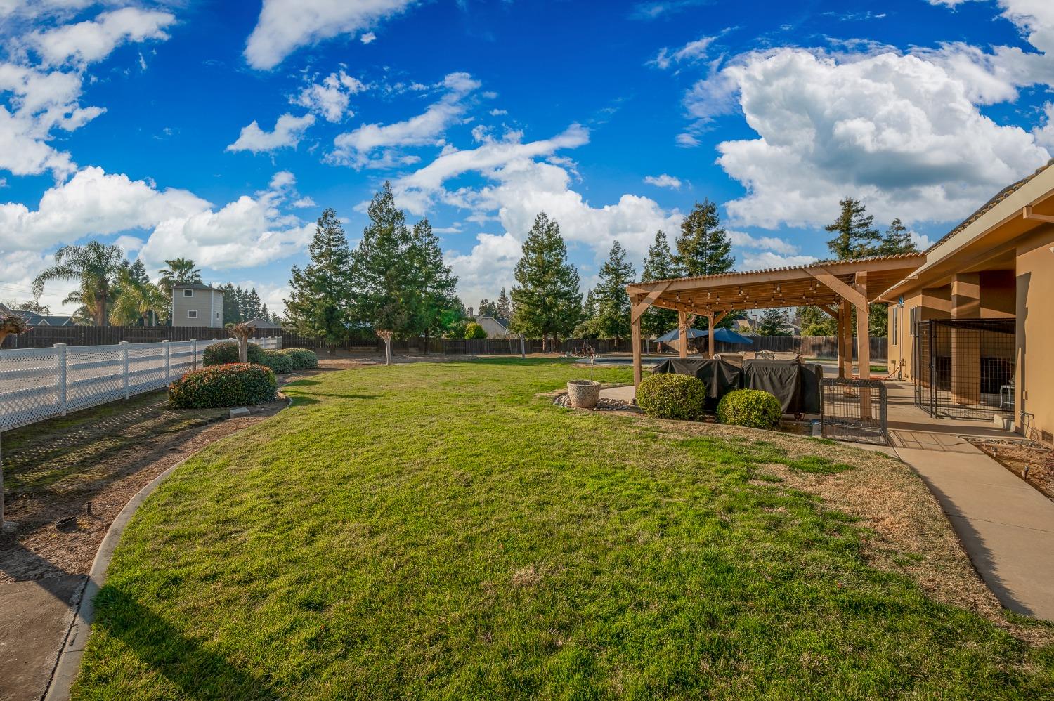 9801 Oak Knoll Drive