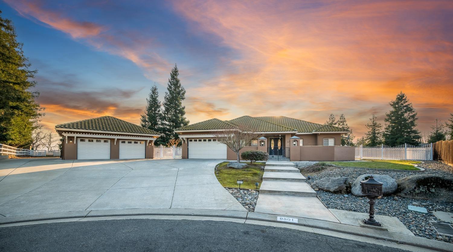 9801 Oak Knoll Drive