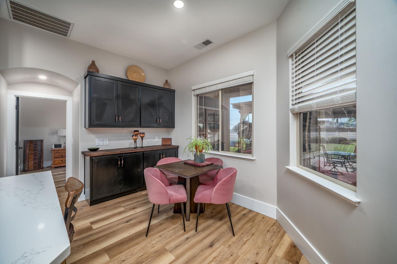 9801 Oak Knoll Drive