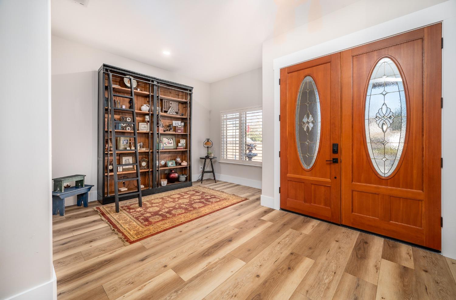 9801 Oak Knoll Drive