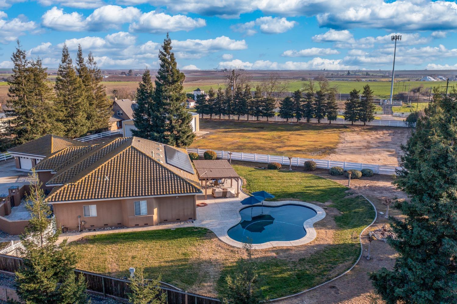 9801 Oak Knoll Drive
