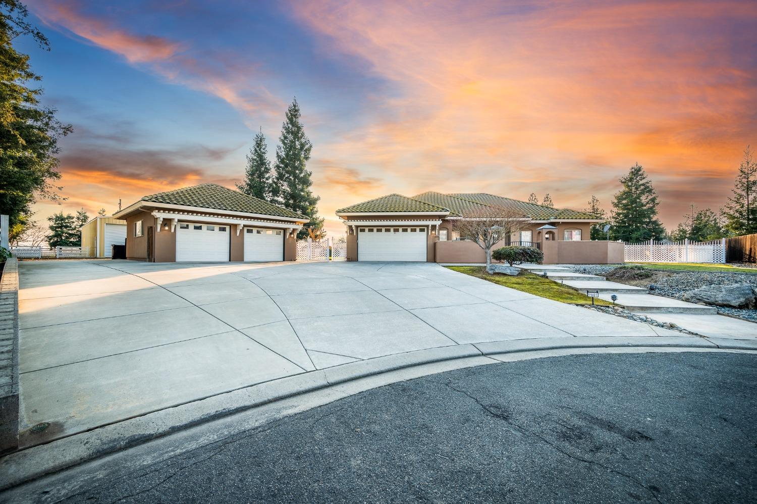 9801 Oak Knoll Drive