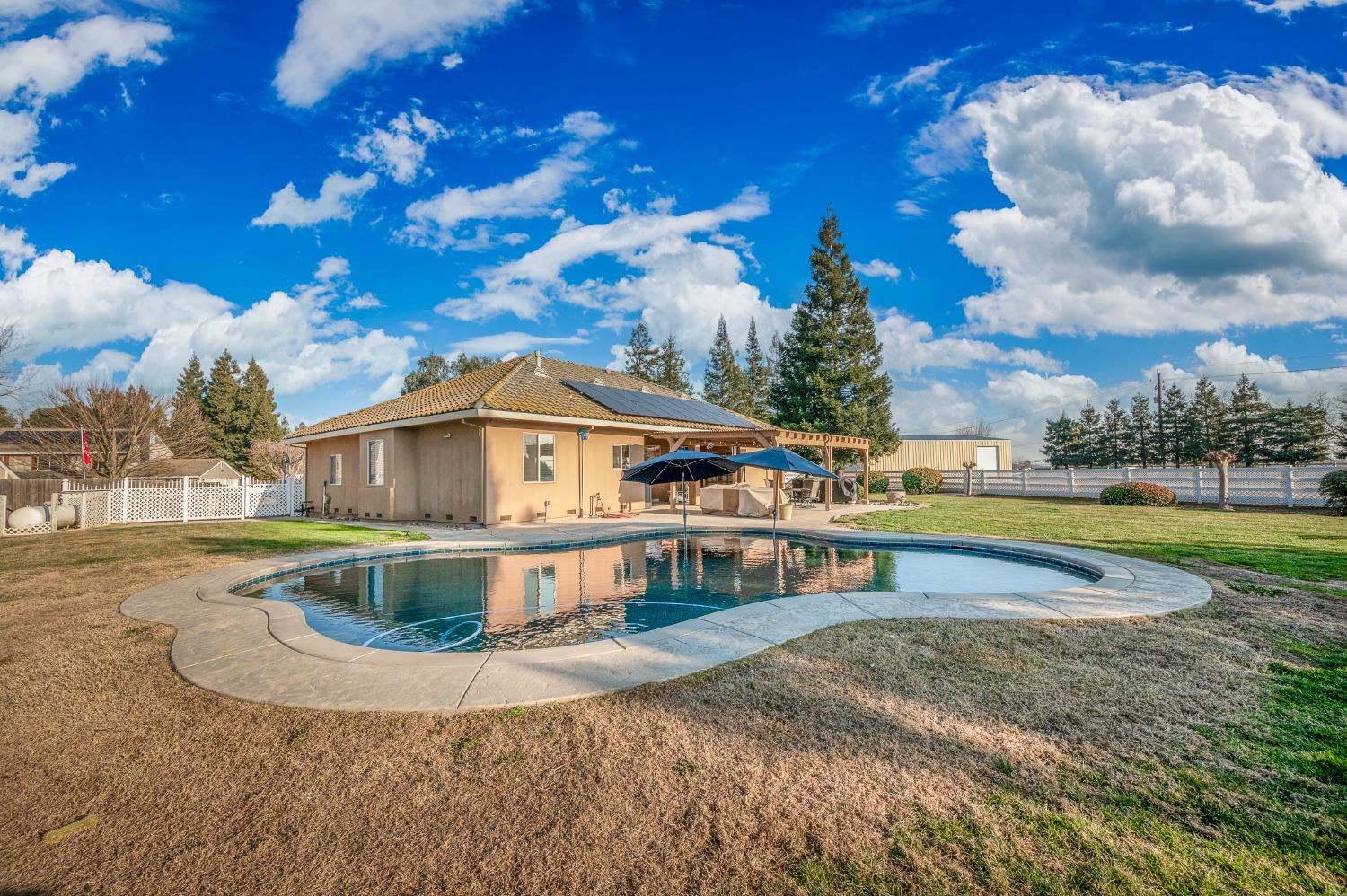 9801 Oak Knoll Drive
