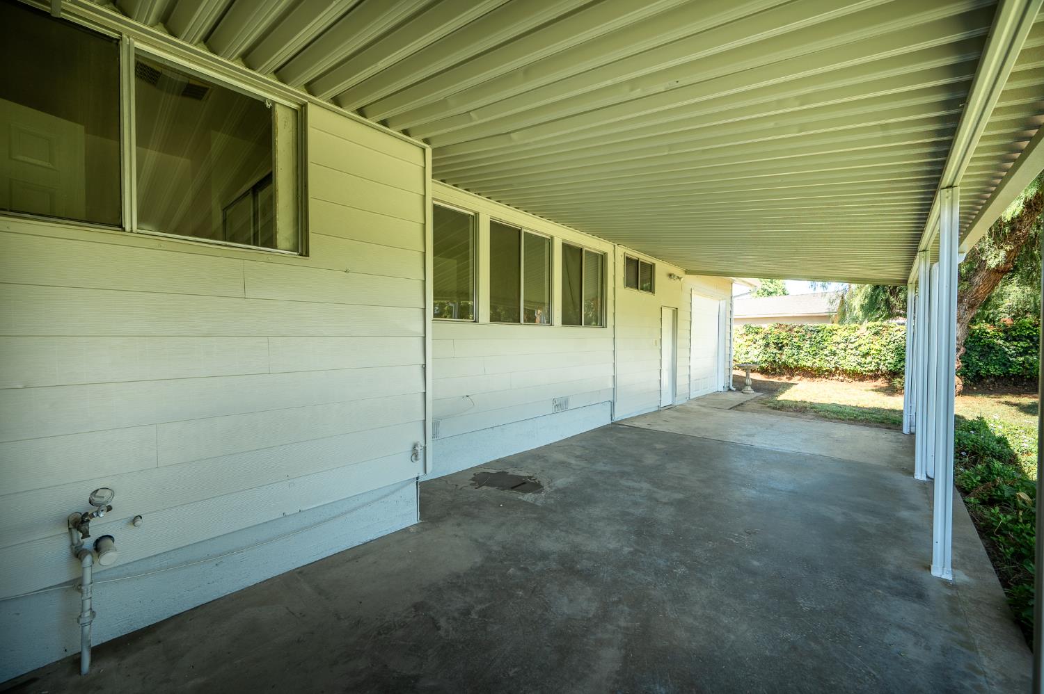 13137 Bentley Street