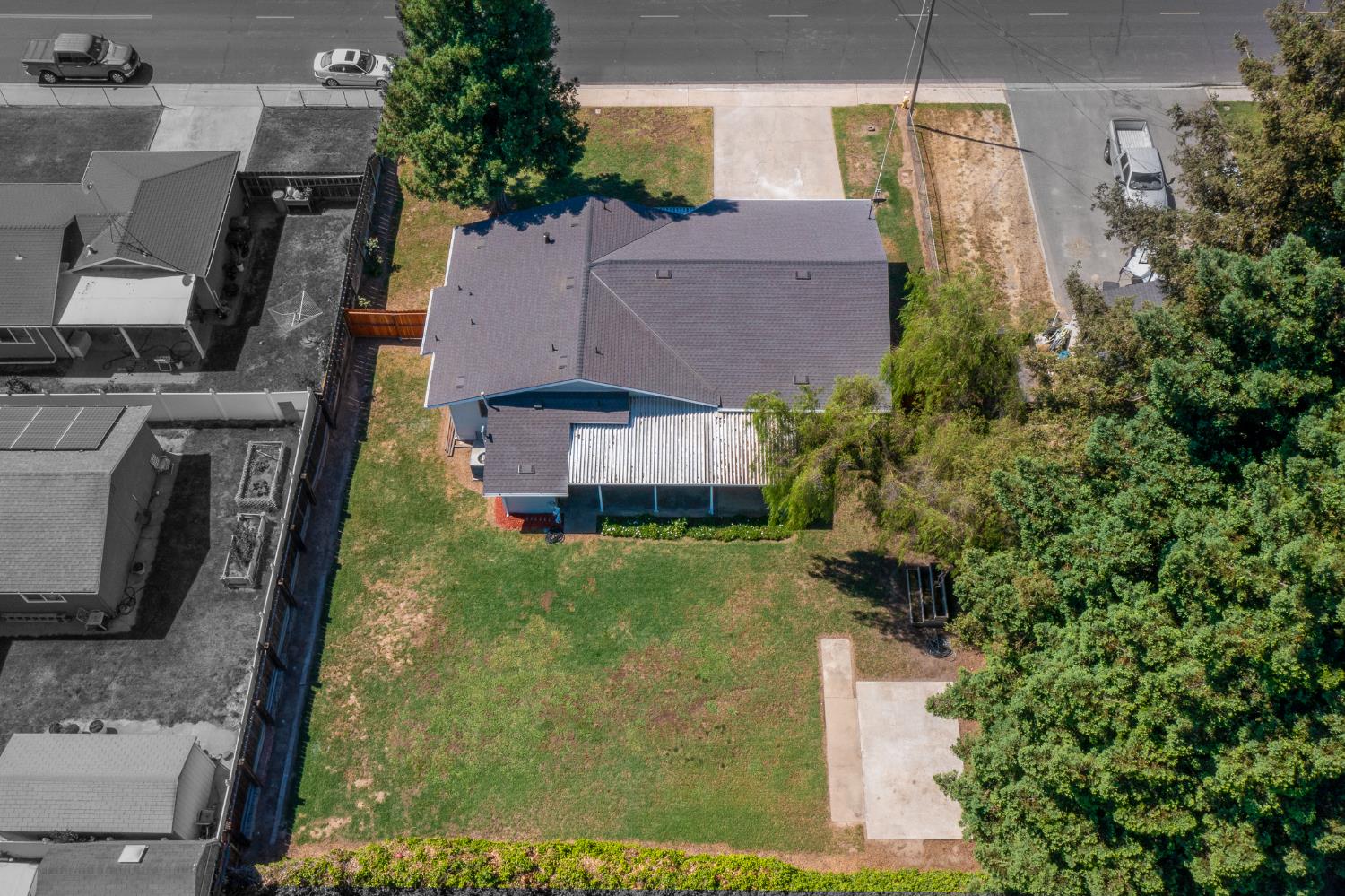 13137 Bentley Street