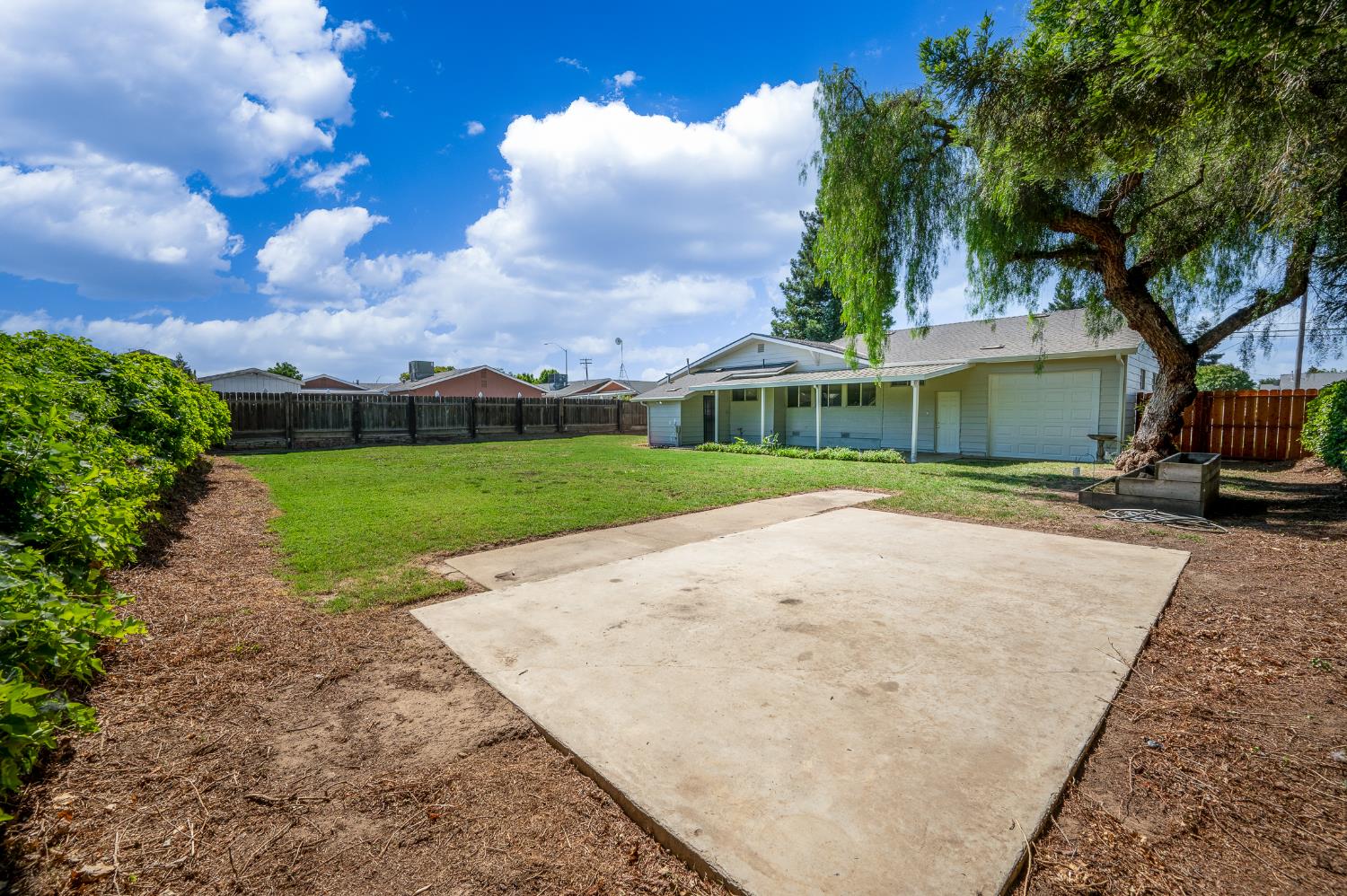 13137 Bentley Street
