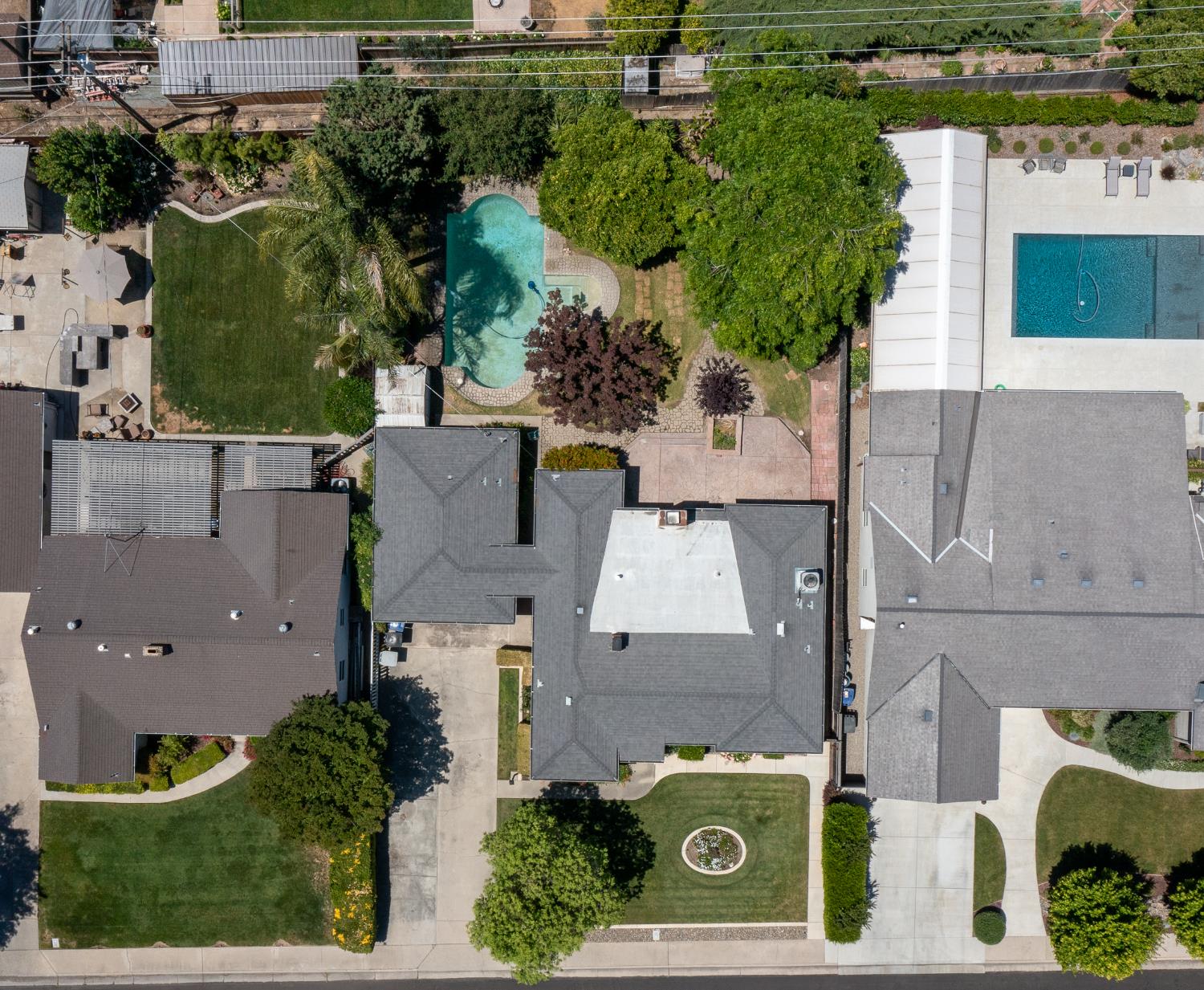 1233 Sycamore
