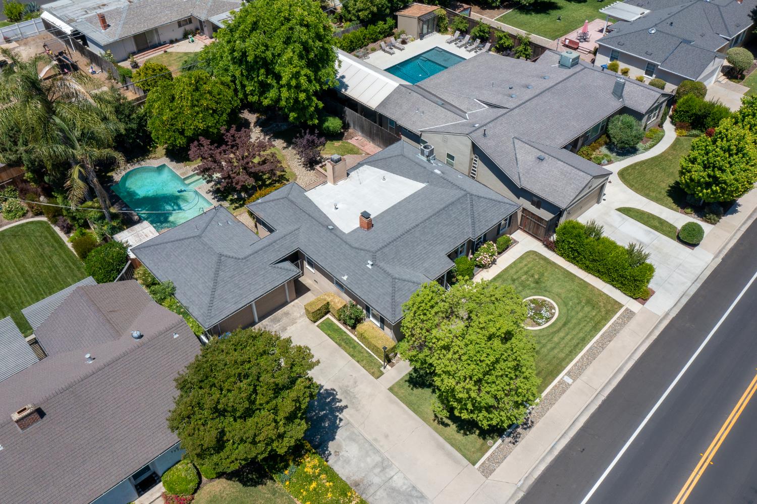 1233 Sycamore