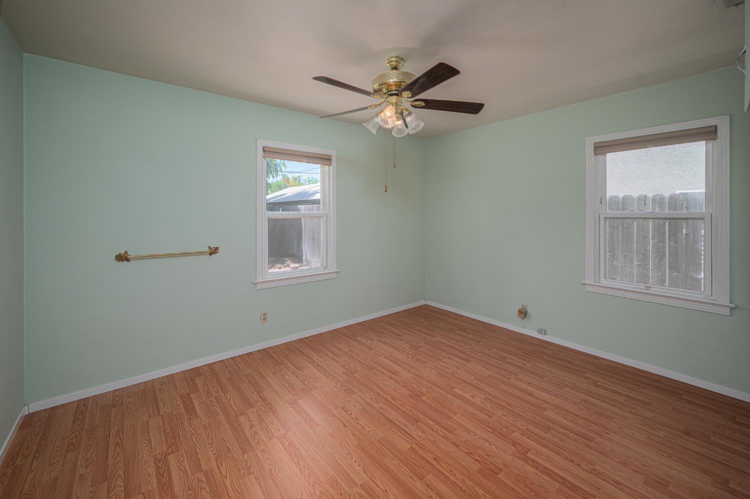 1233 Sycamore