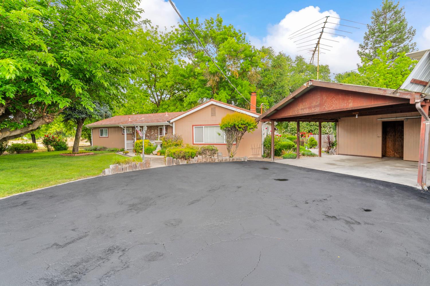 3920 S Escalon Bellota Road