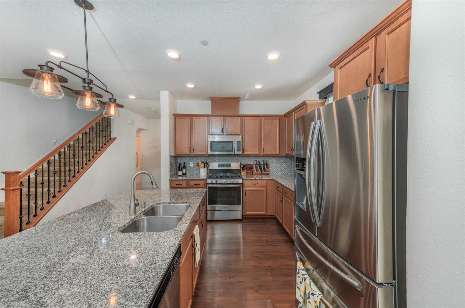 5617 Antique Rose Way